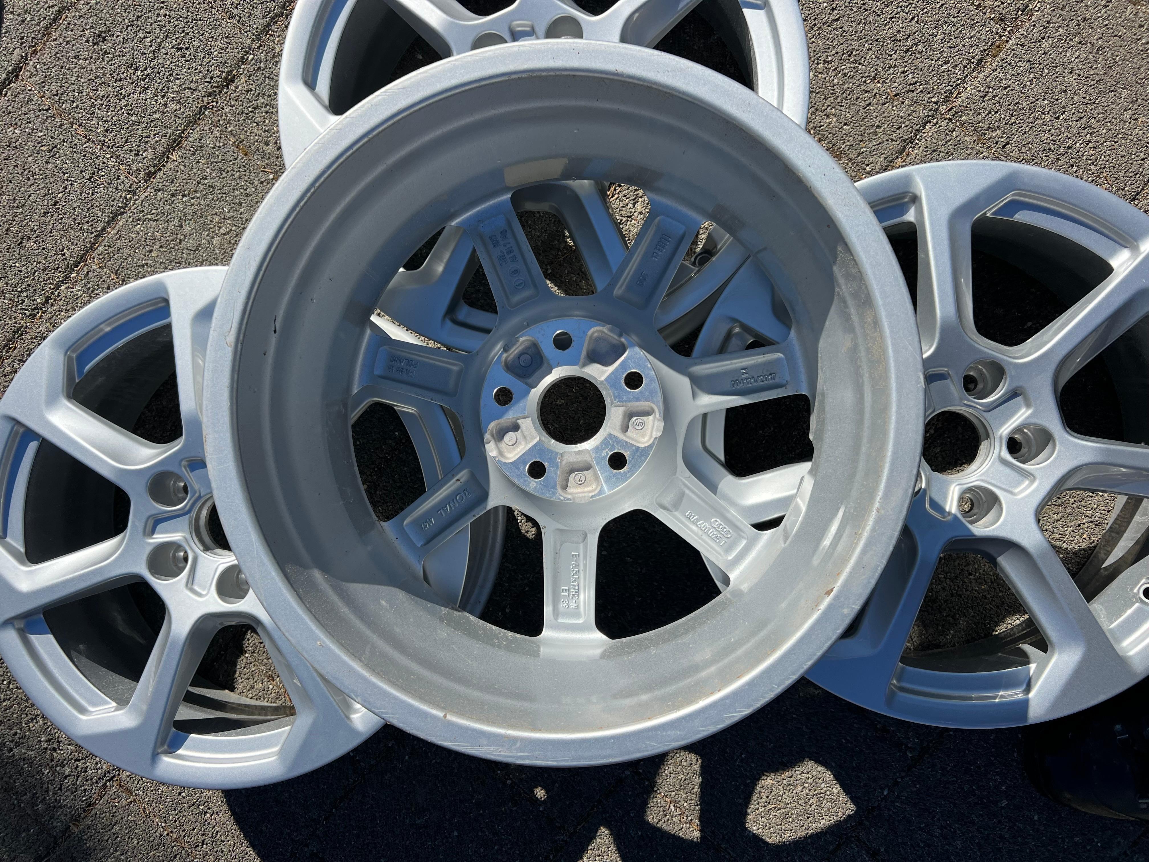 4 JANTES ORIGINALES 17" EN ALU AUDI Q2 GA 81A601025T 6,5x17 ET39 FREIHAUS