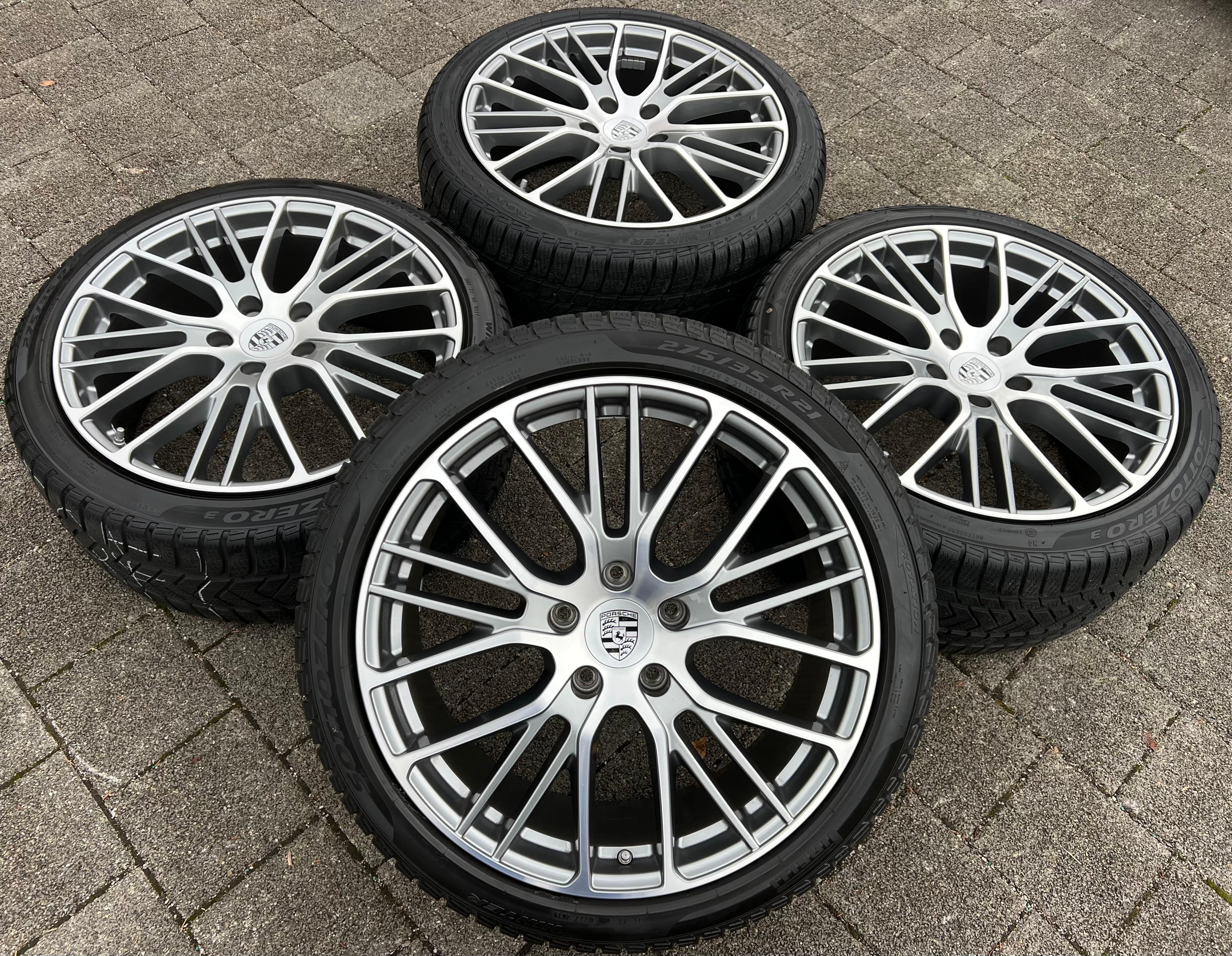 4 CERCHI IN LEGA ORIGINALI DA 21" CON PNEUMATICI INVERNALI PORSCHE PANAMERA 971 EXCLUSIV DESIGN SPORT