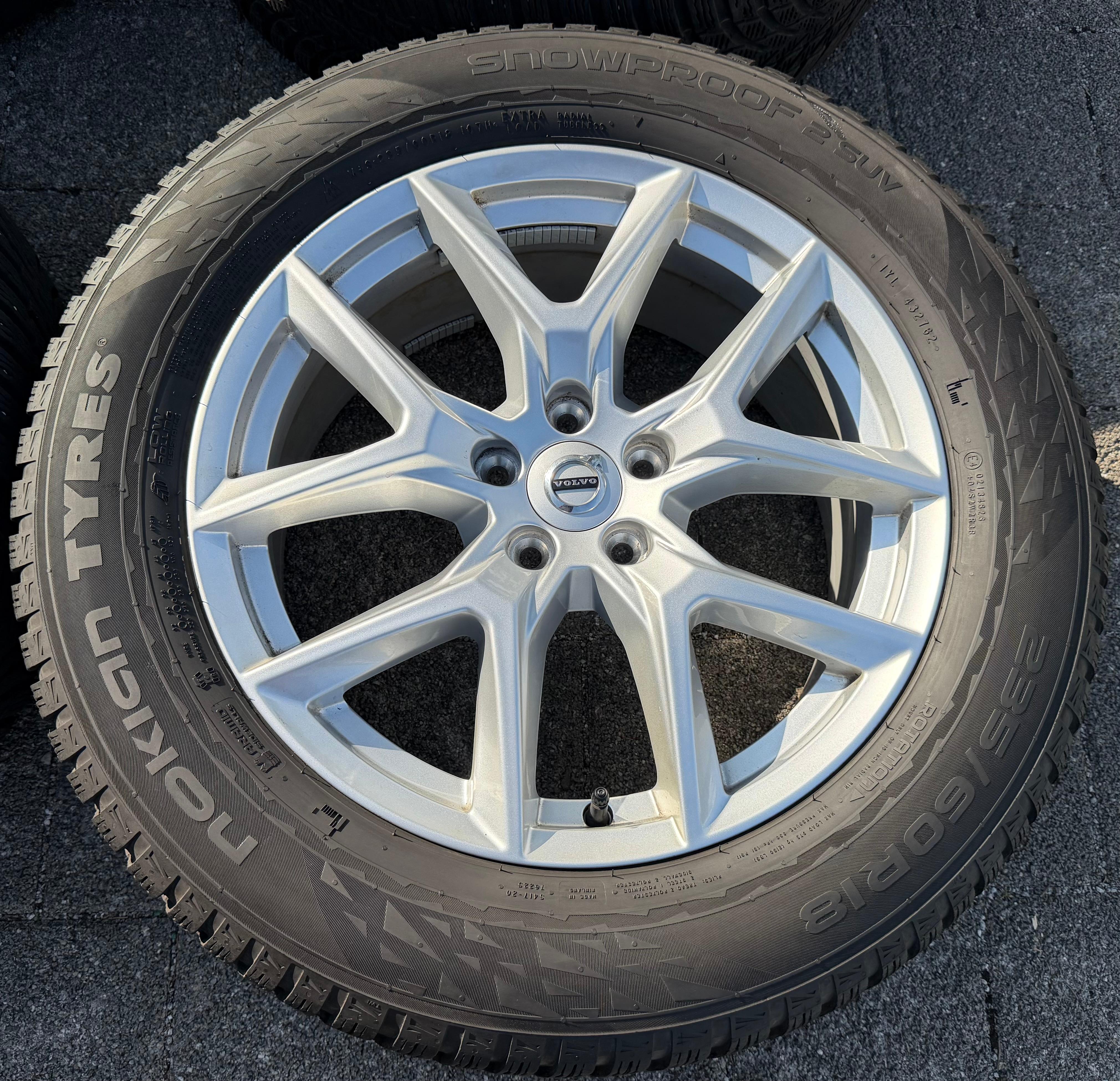 4 Original 18" Alu Winterräder Volvo XC60 II 31423851 235/60R18 107H NOKIAN 2025