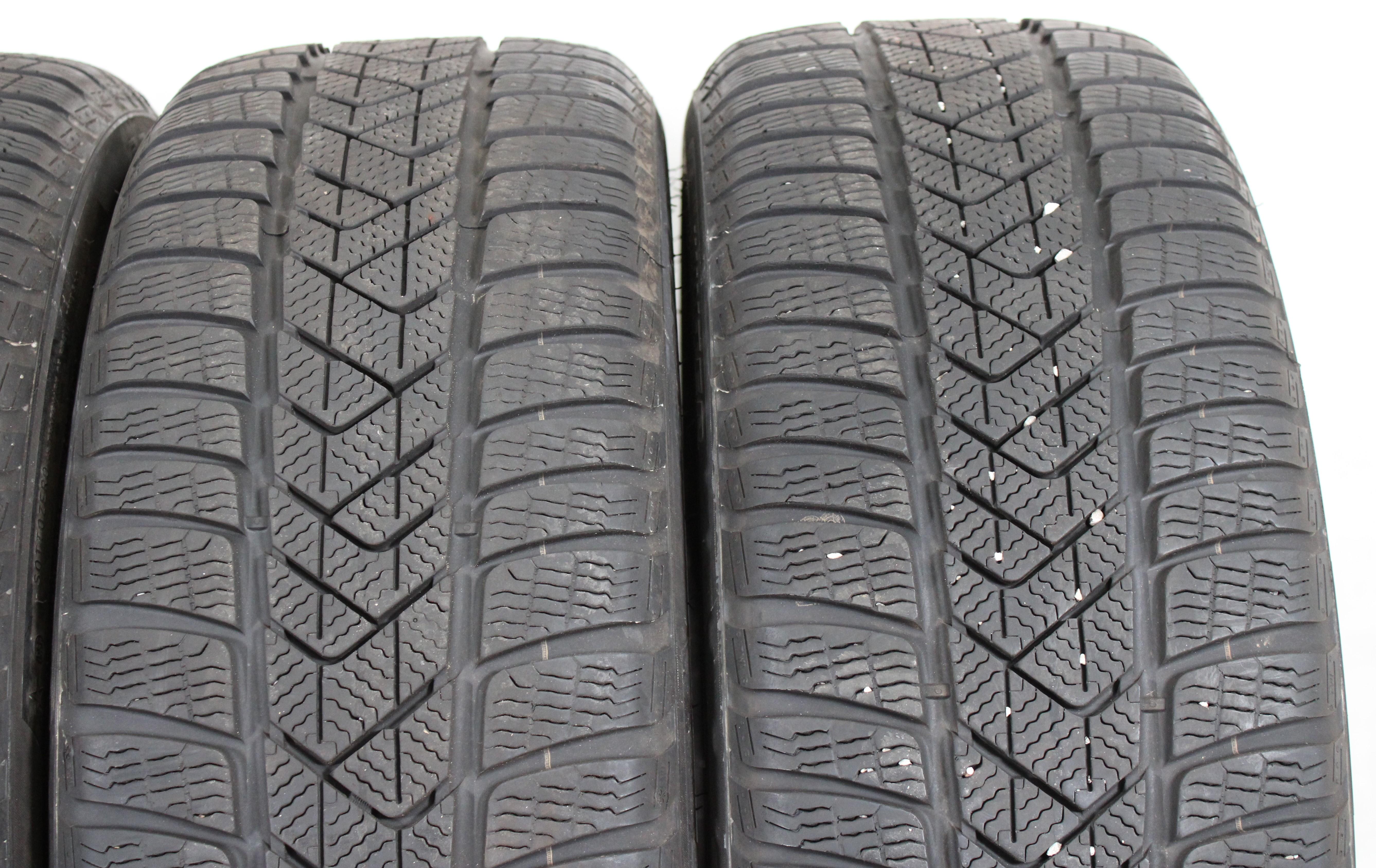 4 x 225/45R19 96V pneumatici invernali Pirelli Sottozero 3 Runflat 6,5-7mm 2020 *