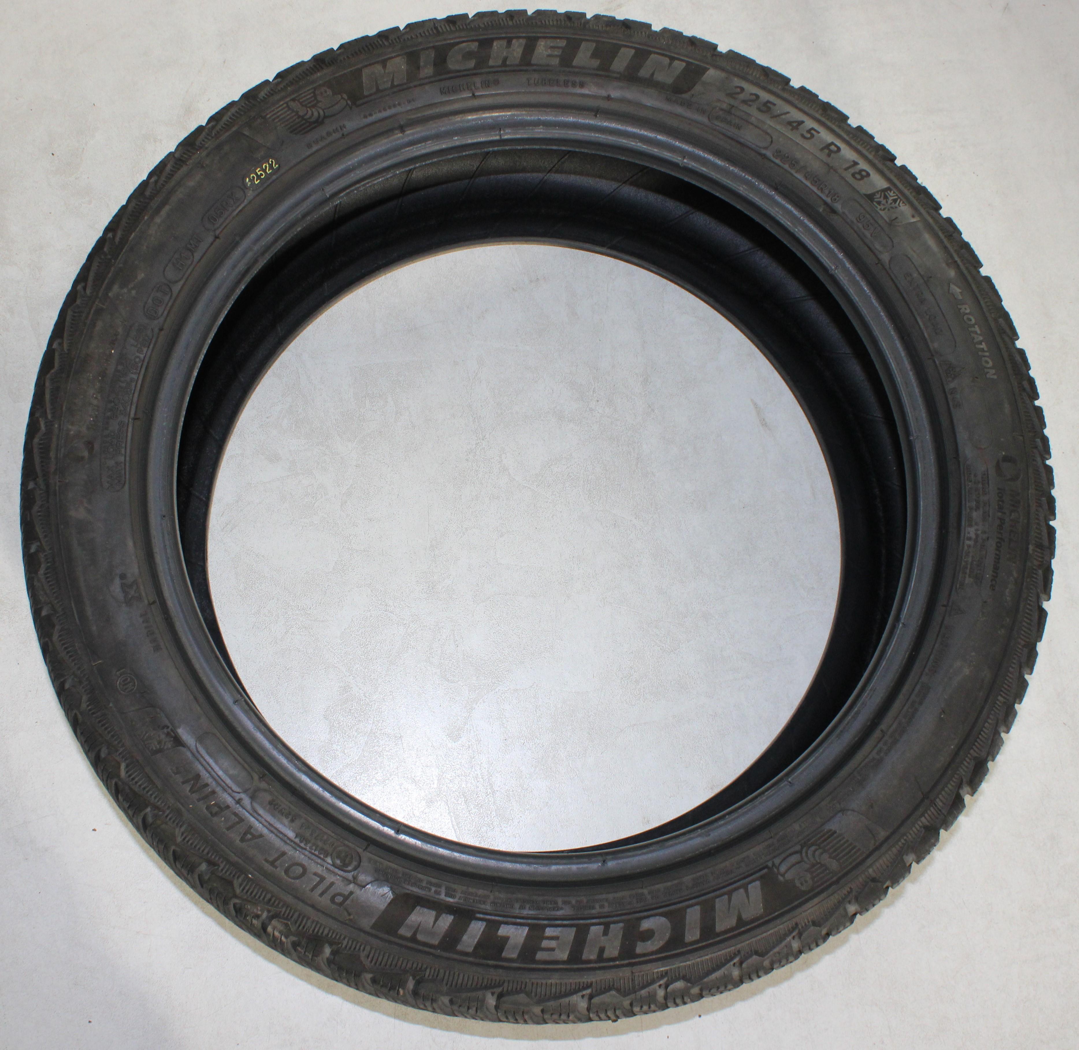 2 x 225/45R18 95V Winterreifen Michelin Pilot Alpin 5 MO1 5-5,5mm 2022 XL