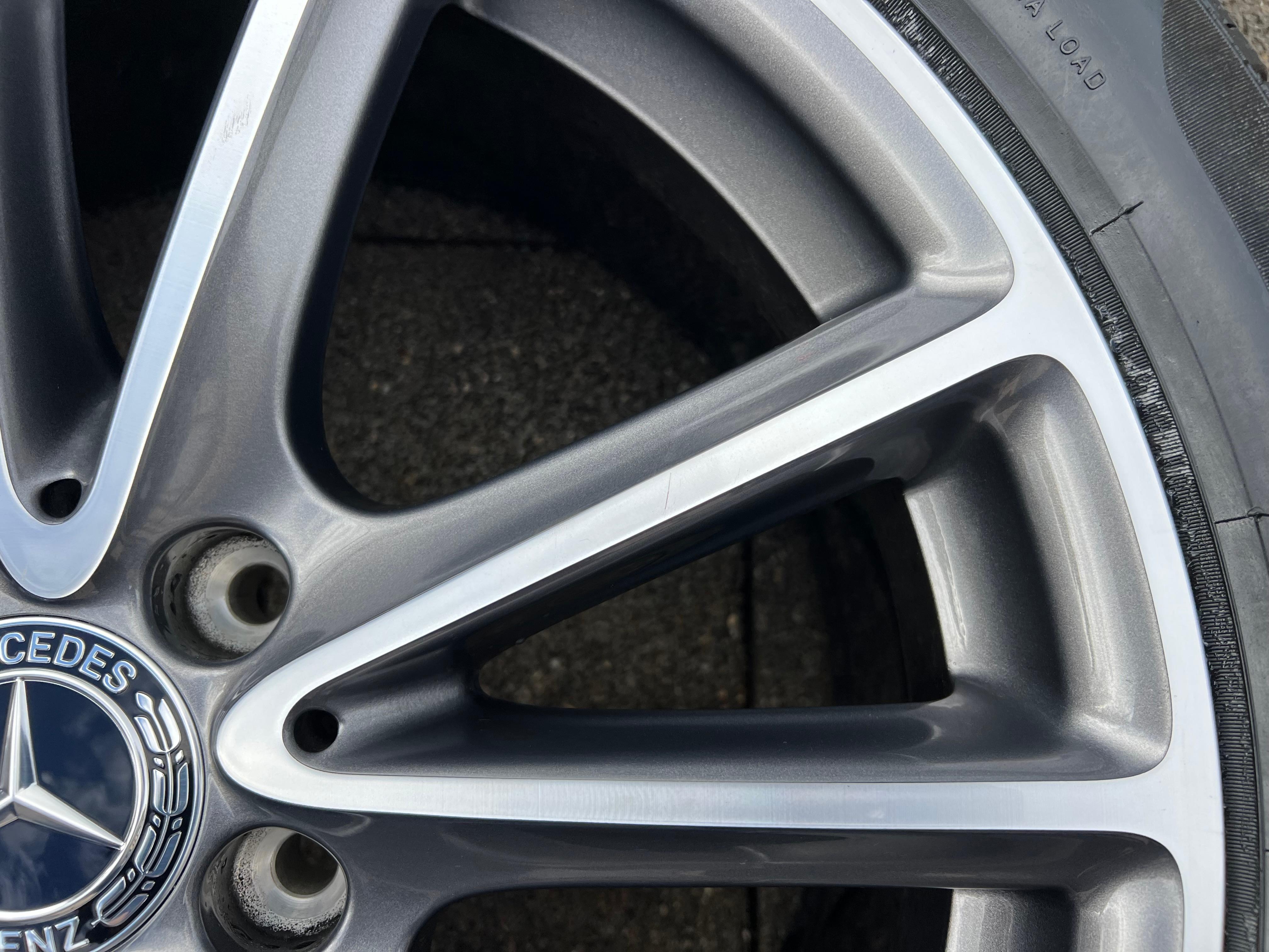 4 ROUES D'ÉTÉ ORIGINALES 18" EN ALUMINIUM MERCEDES CLS W257 245/45R18 100Y 275/40R18 99Y