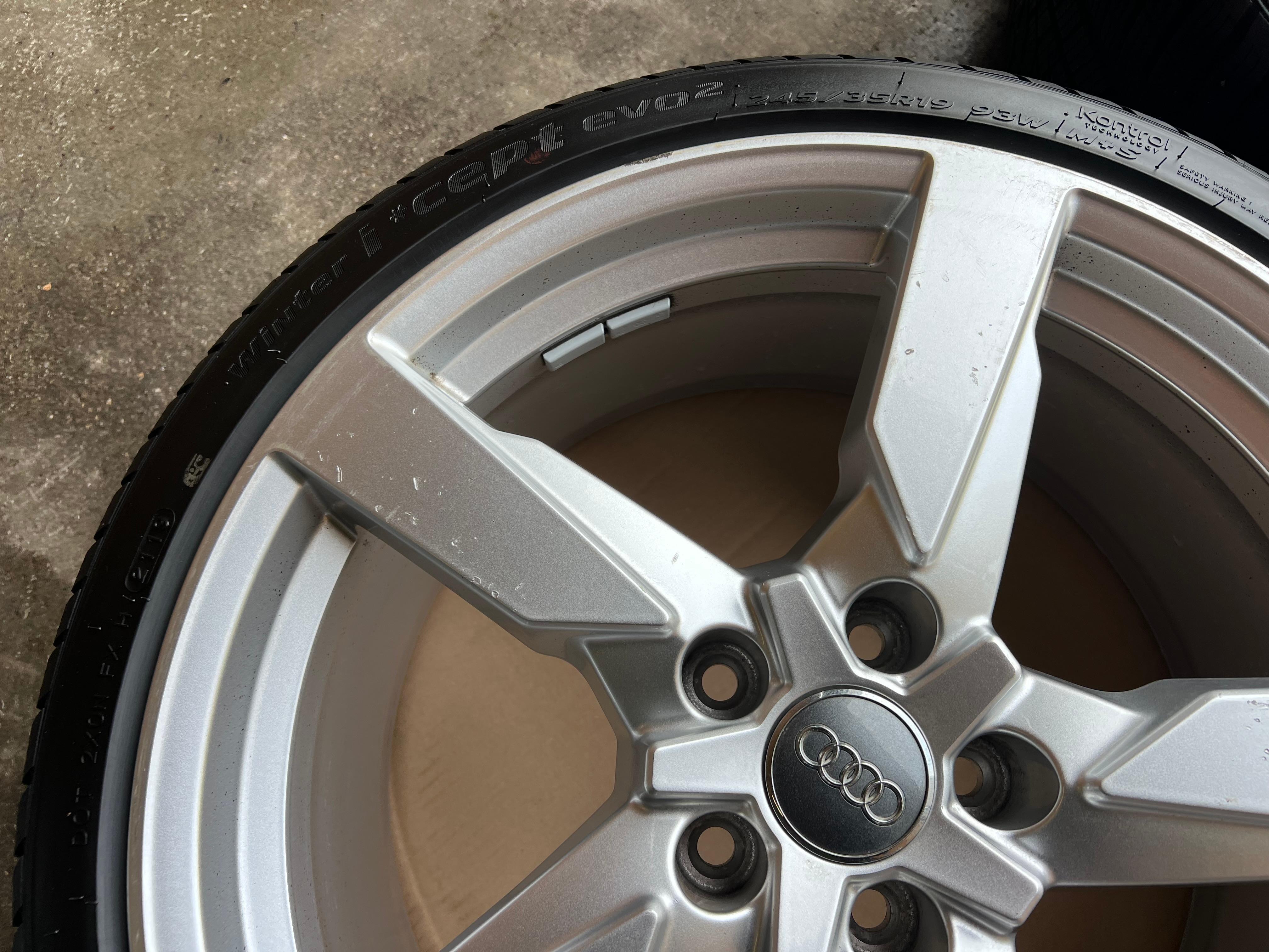 4 RUEDAS DE INVIERNO DE ALEACIÓN ORIGINALES DE 19" PARA AUDI TT TTS 8S 8S0601025AA 245/35R19 93W ENVÍO GRATUITO
