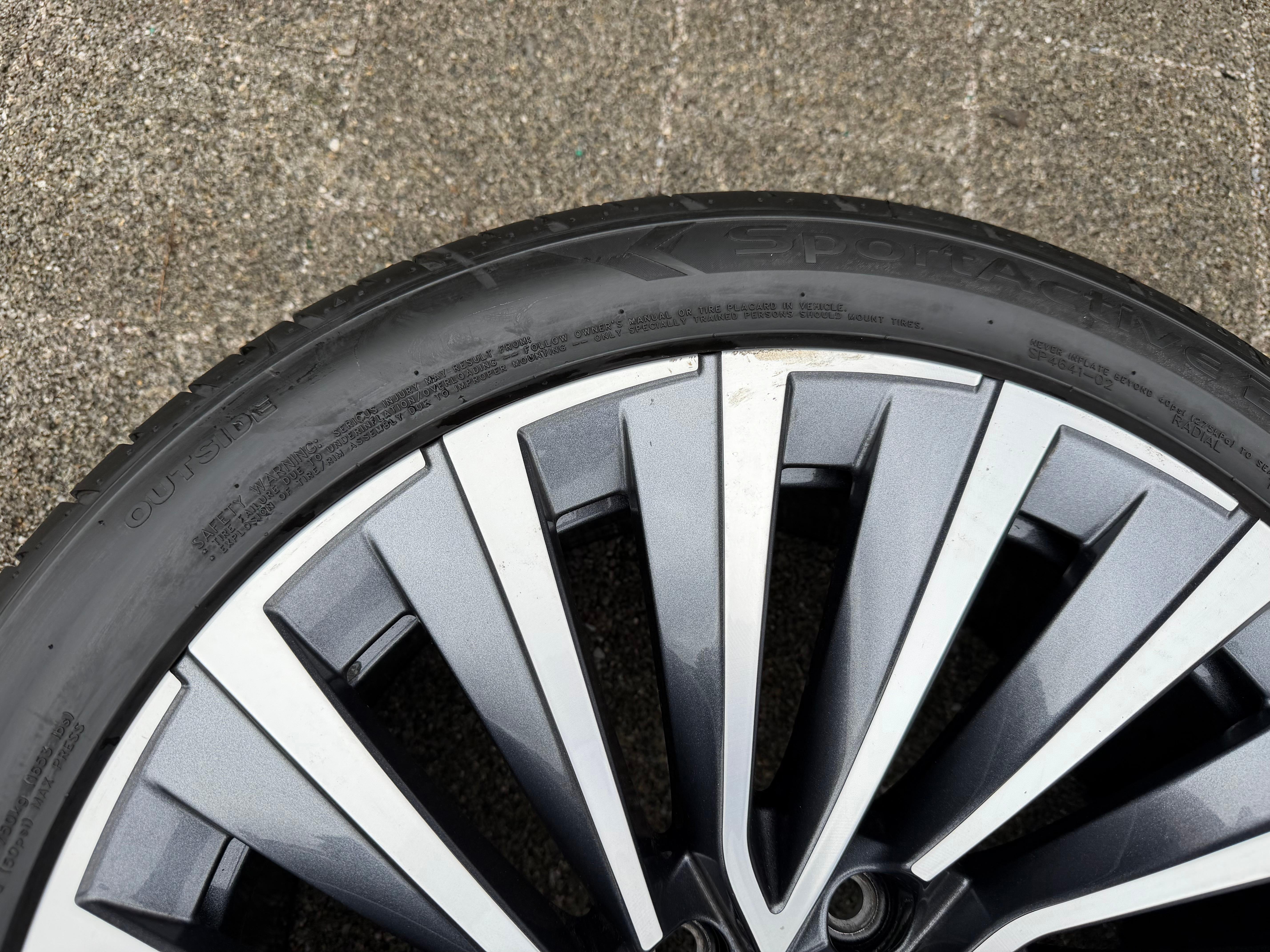 4 ruote estive originali in lega da 18" per Skoda Superb IV 4 B9 3P0601025F 235/45R18 94W