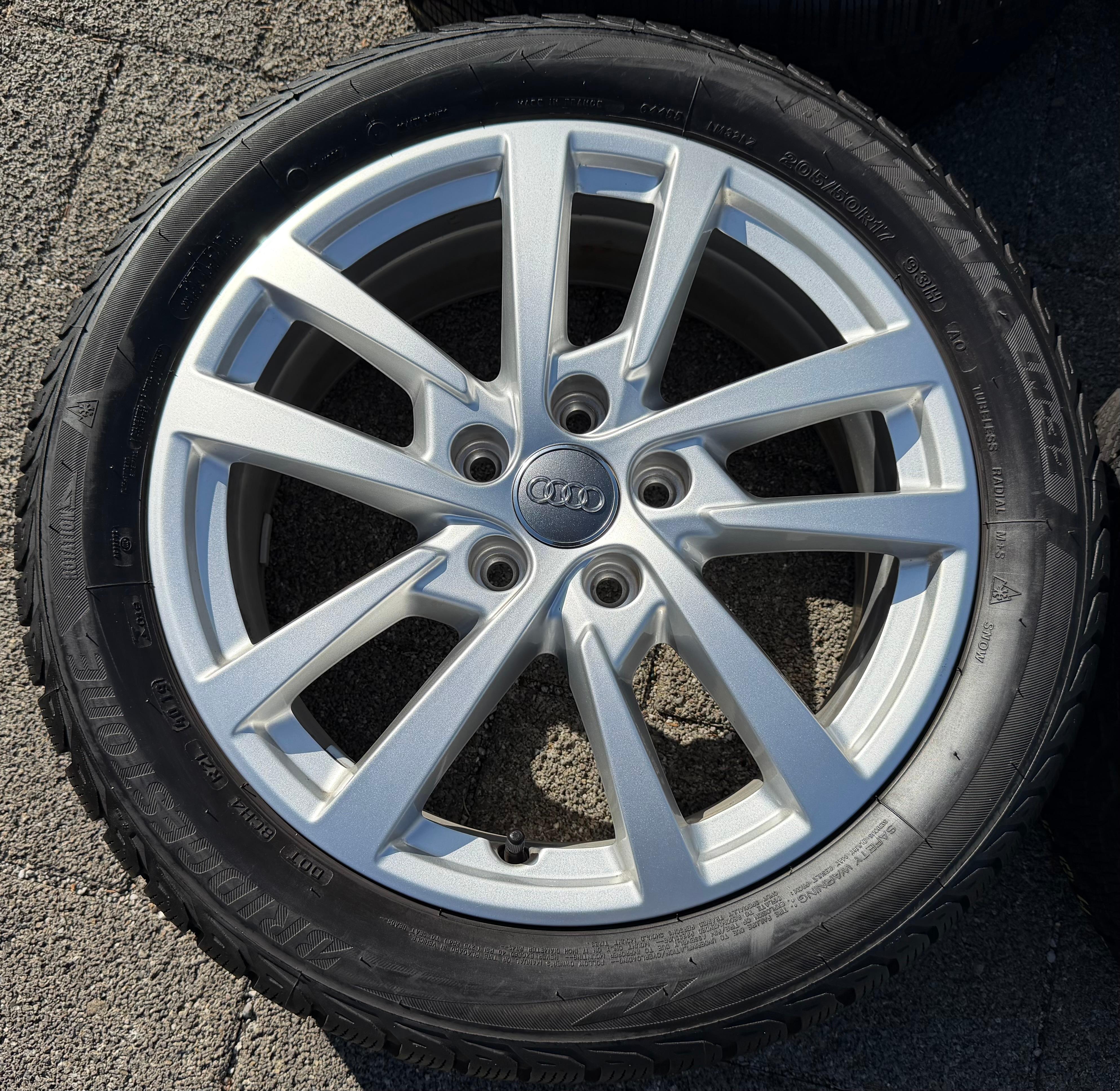 4 Original 17" Alu Winterräder Audi A3 S3 8V 8V0601025DH 205/50R17 93H Bridgestone