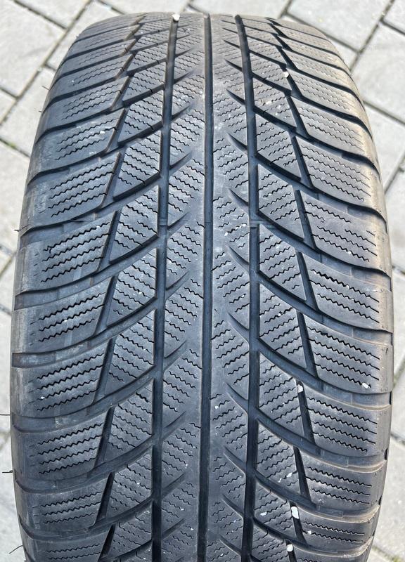 1 x 225/50R18 95H pneumatico invernale Bridgestone Blizzak LM001 Runflat 5,5mm 2017