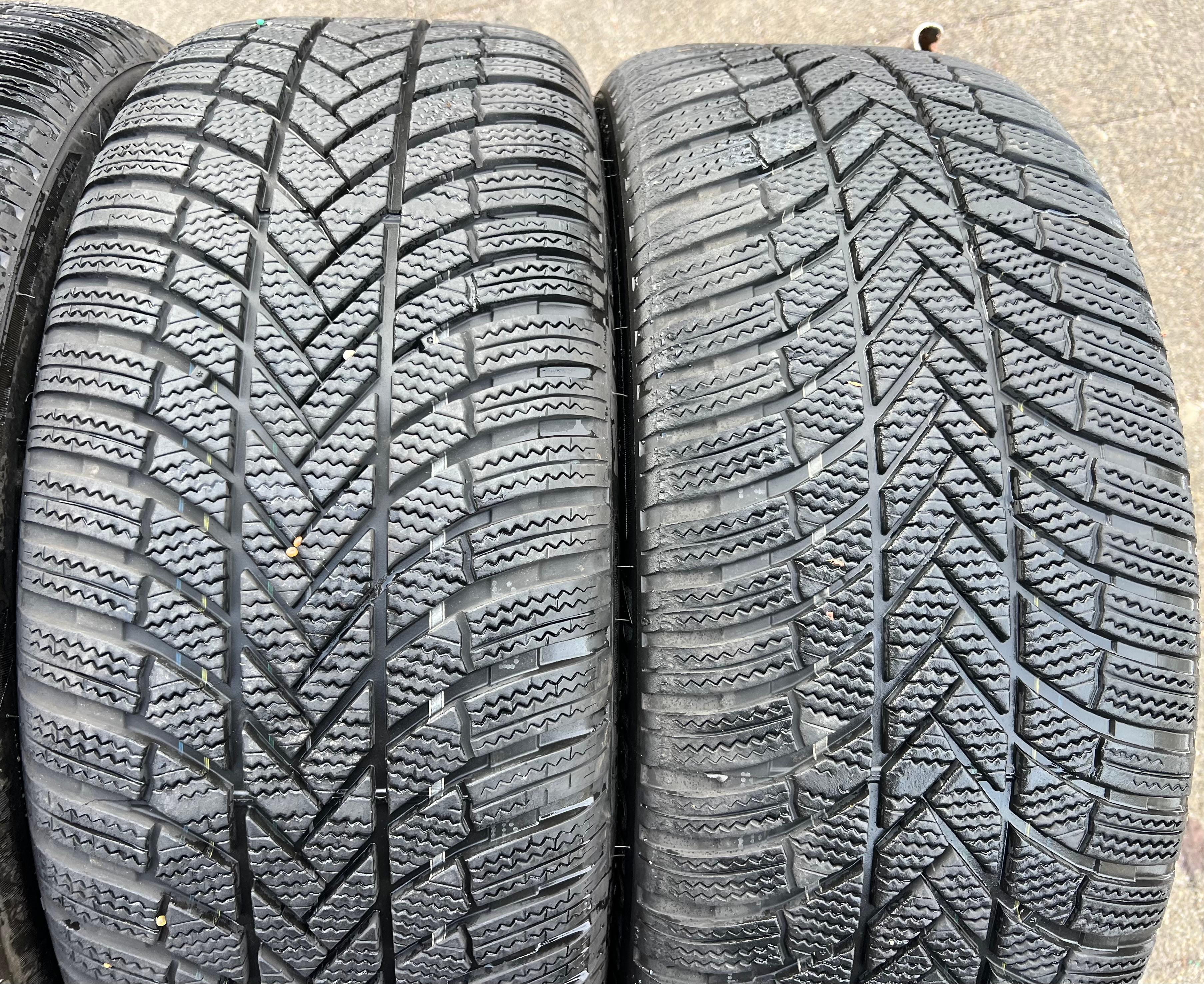 4 RUEDAS DE ALEACIÓN ORIGINALES DE INVIERNO DE 19" AUDI A5 S5 FU2 B10 8B3601025AT 245/40R19 98H 2024
