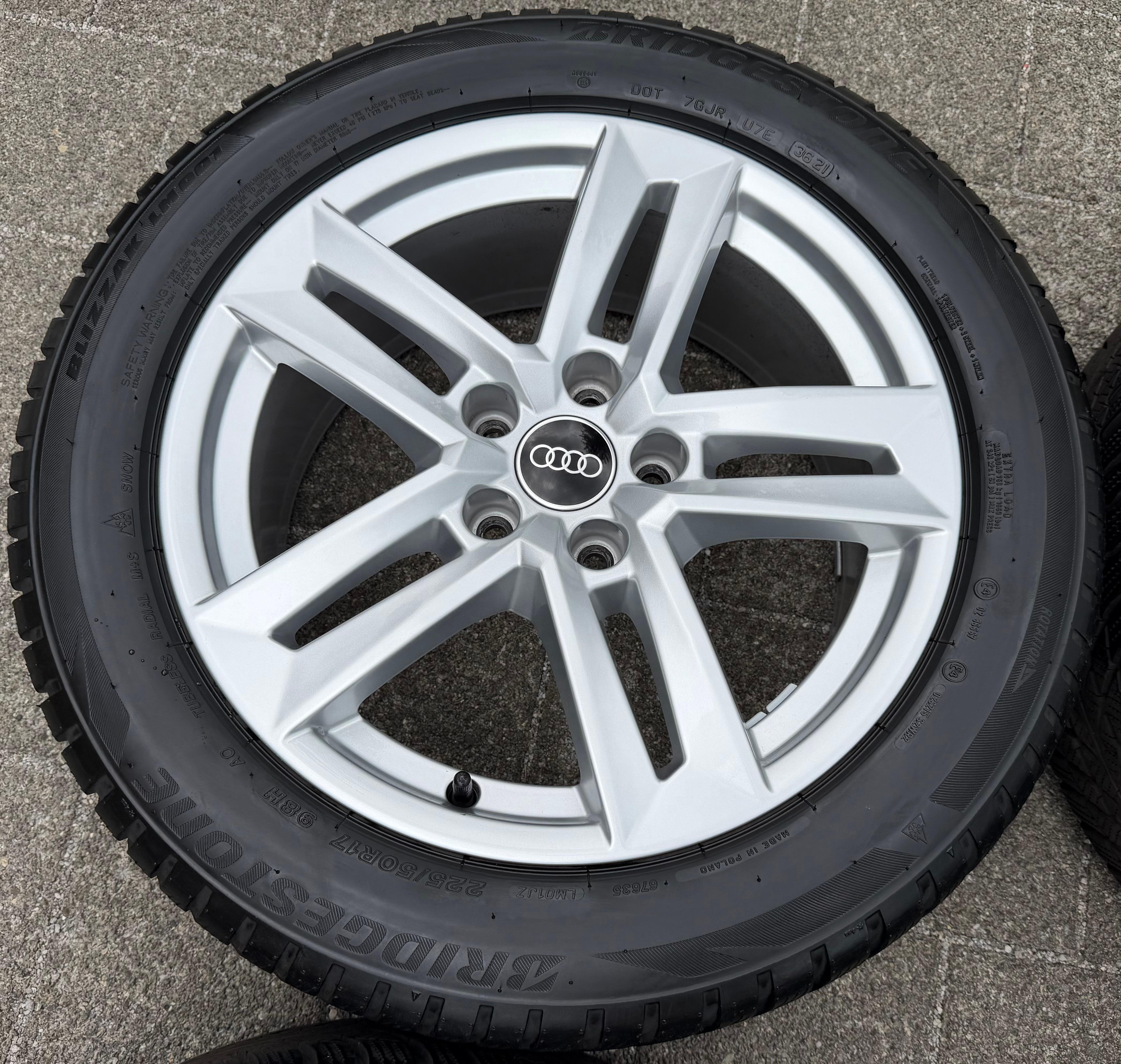 4 originele 17" aluminium wintervelgen voor Audi A4 B9 8W 8W0601025P 225/50R17 98H Bridgestone