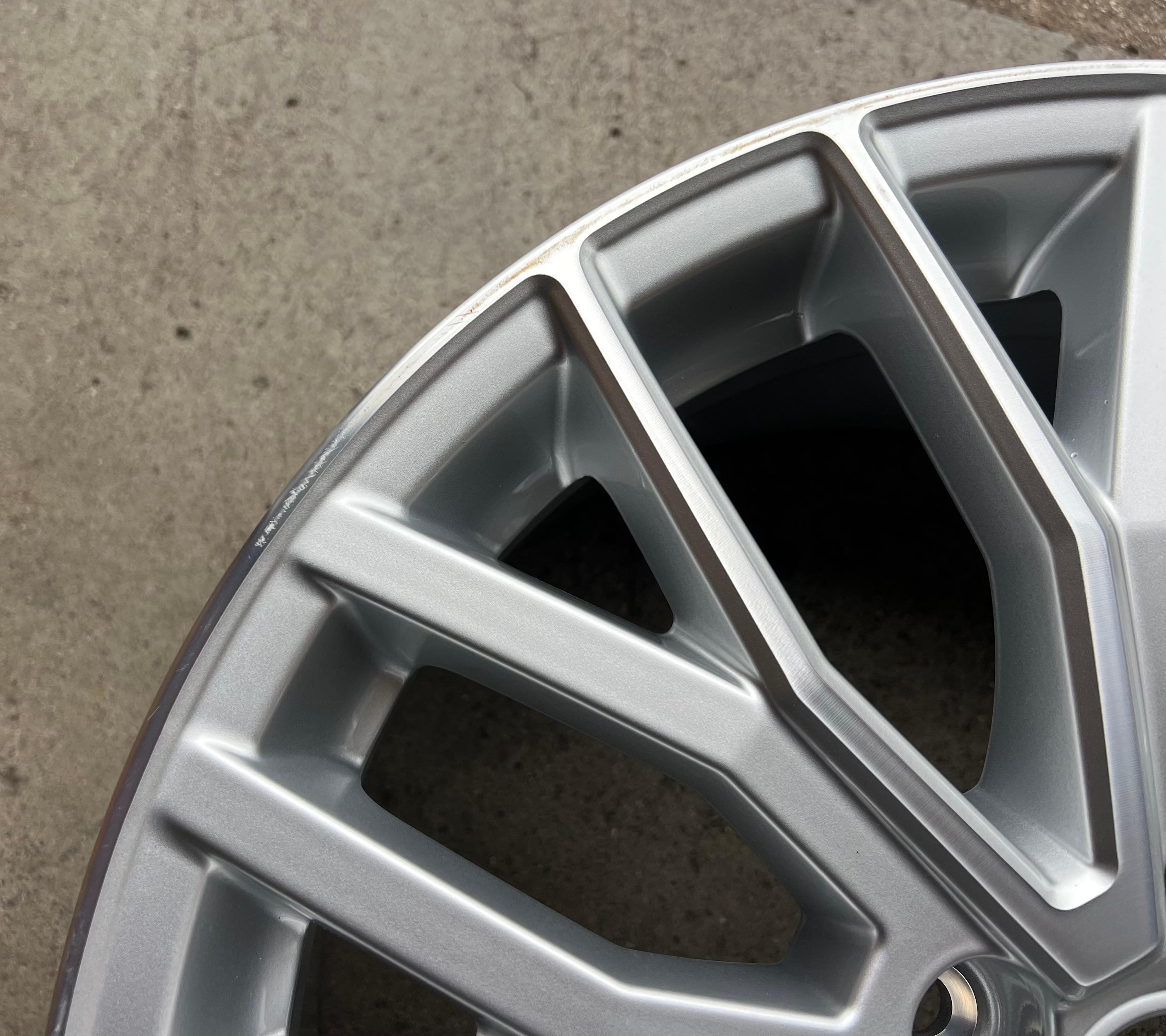 1 X ORIGINAL 18" ALUFELGE FELGE AUDI TT 8S 8S0601025G 8,5x18 ET50
