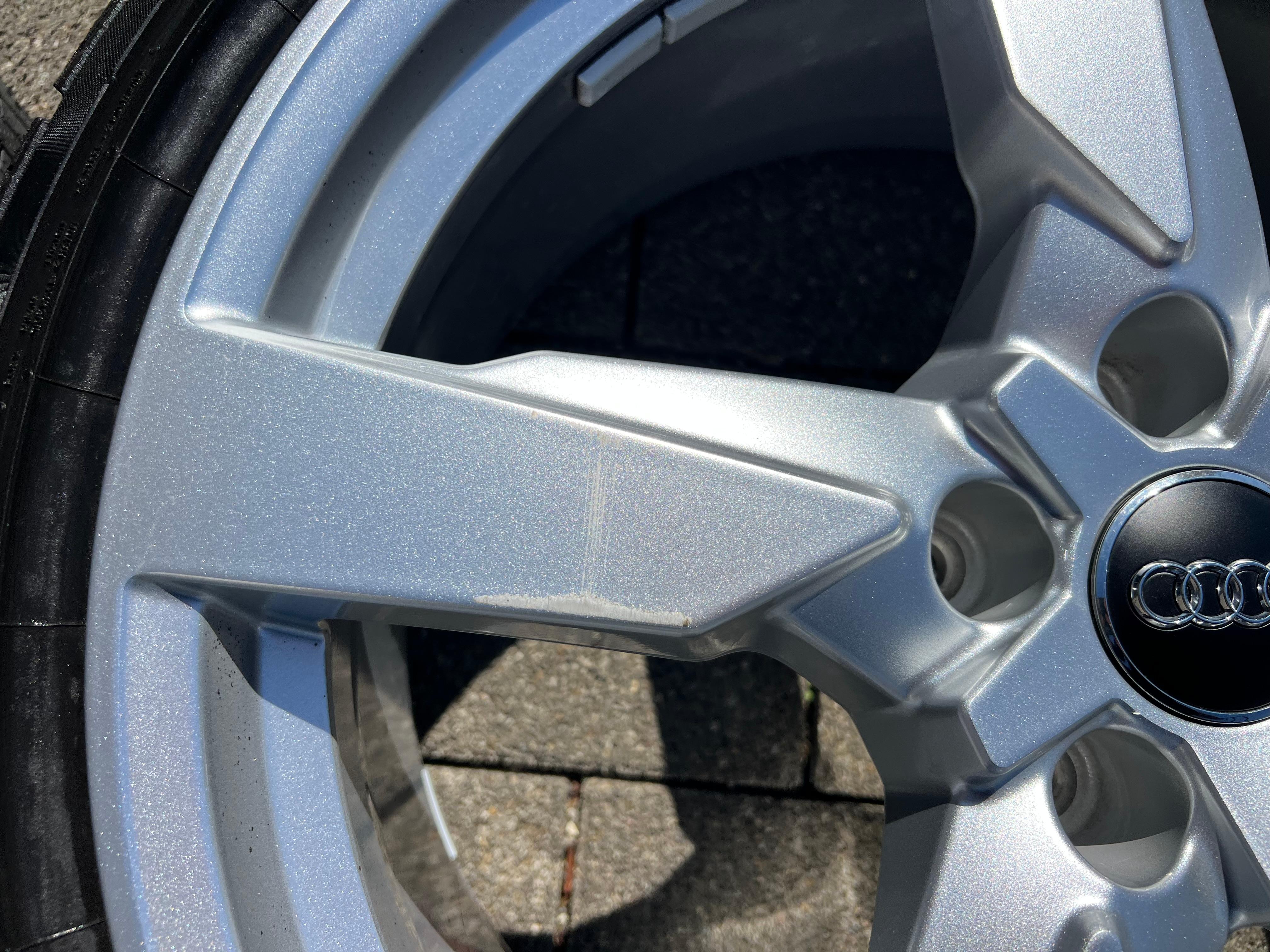 4 ROUES D'HIVER ORIGINALES 19" EN ALU AUDI TT TTS 8S 8S0601025AA 245/35R19 93W FRANCO DOMICILE