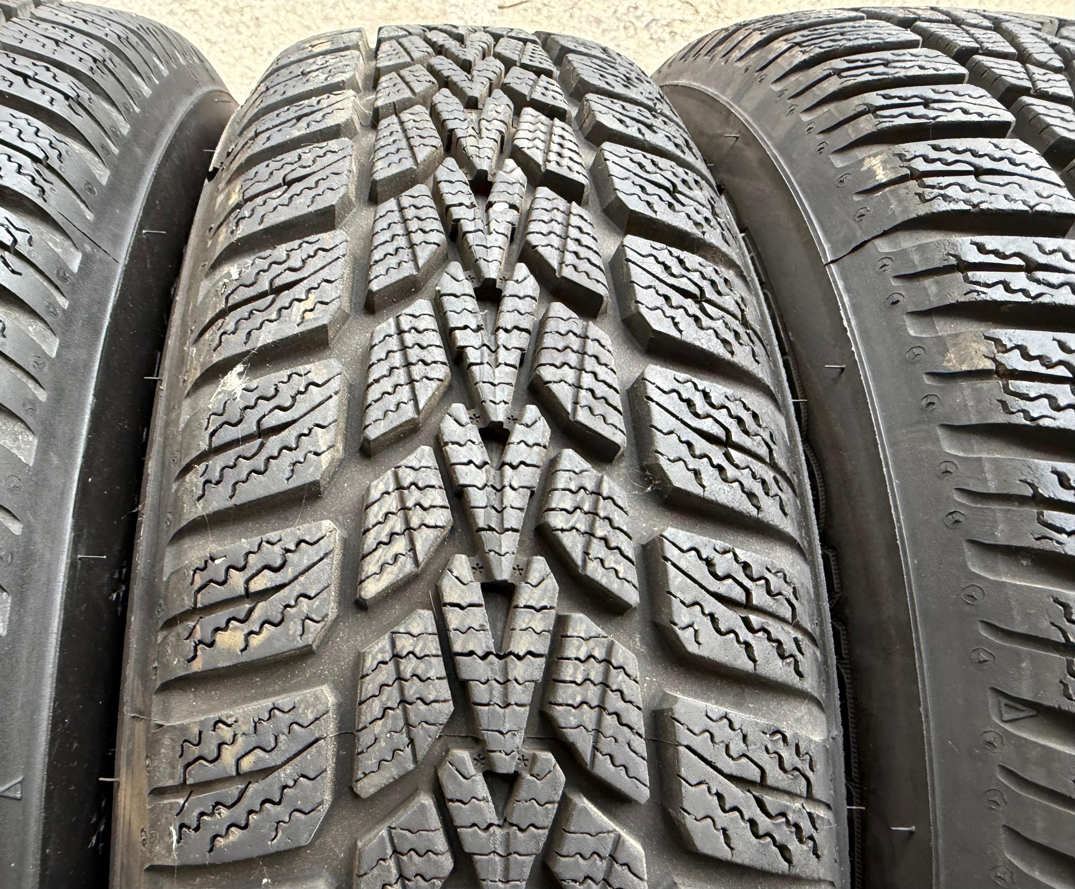 4 Original Winterräder Smart 453 165/65R15 81T 185/60R15 84T Dunlop RDKS 2021