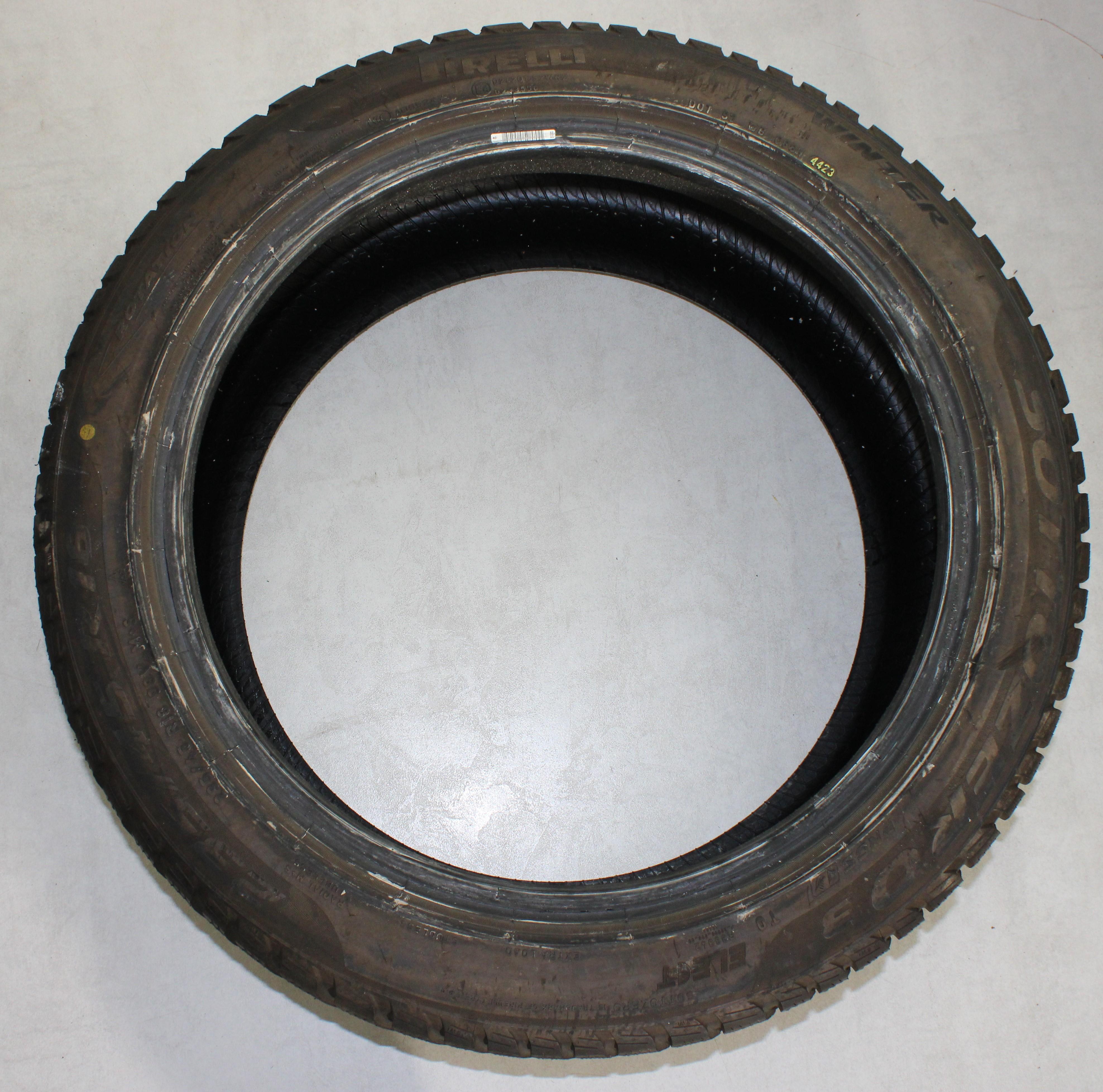 4 x 235/45R18 98V Winterreifen Pirelli Sottozero 3 Elect TO 2x6-6,5mm/2x6,5-7mm 2023 Silent