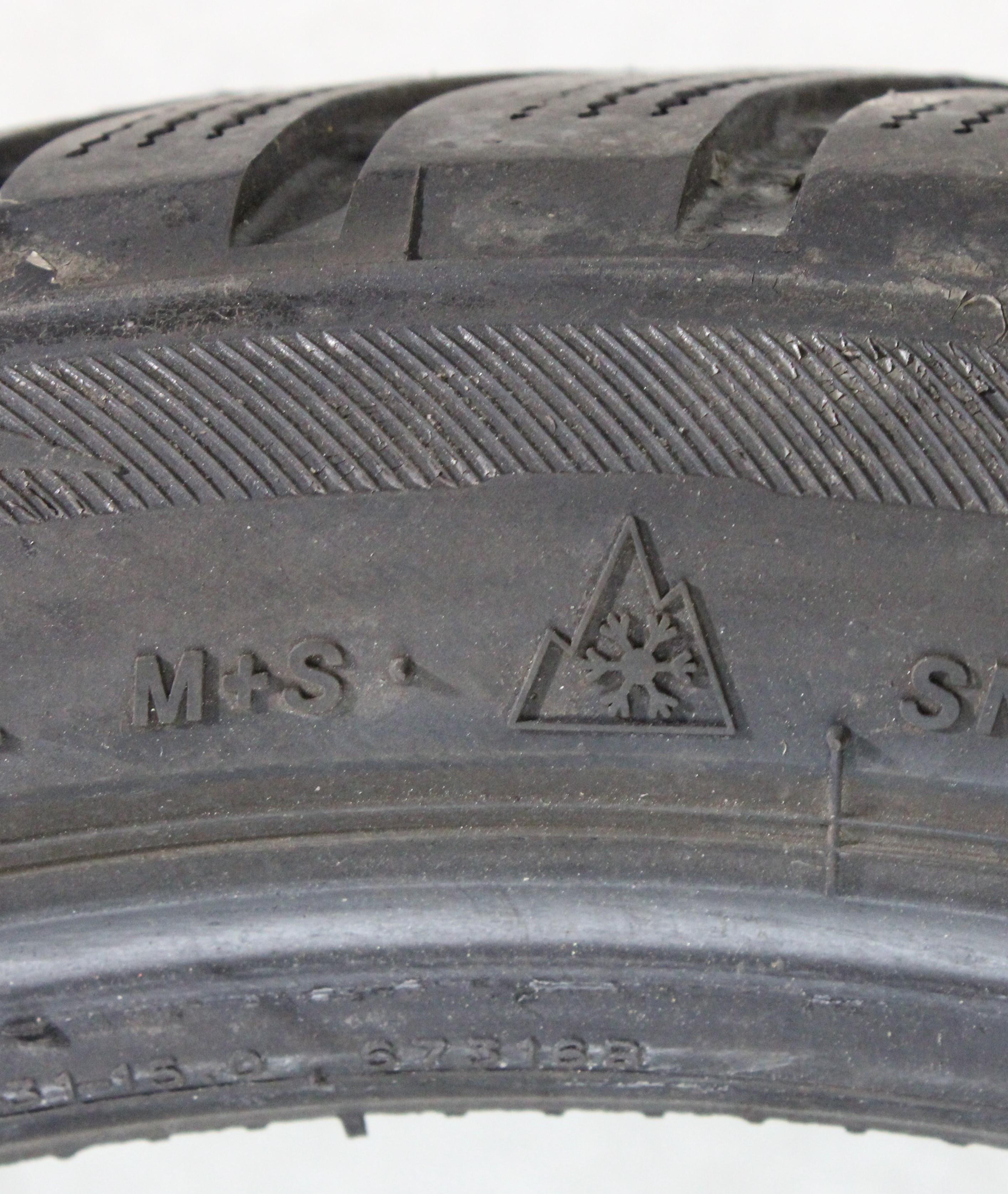 1 x 225/40R18 92V Winterreifen Bridgestone Blizzak LM001 * Runflat 5,5mm 2019