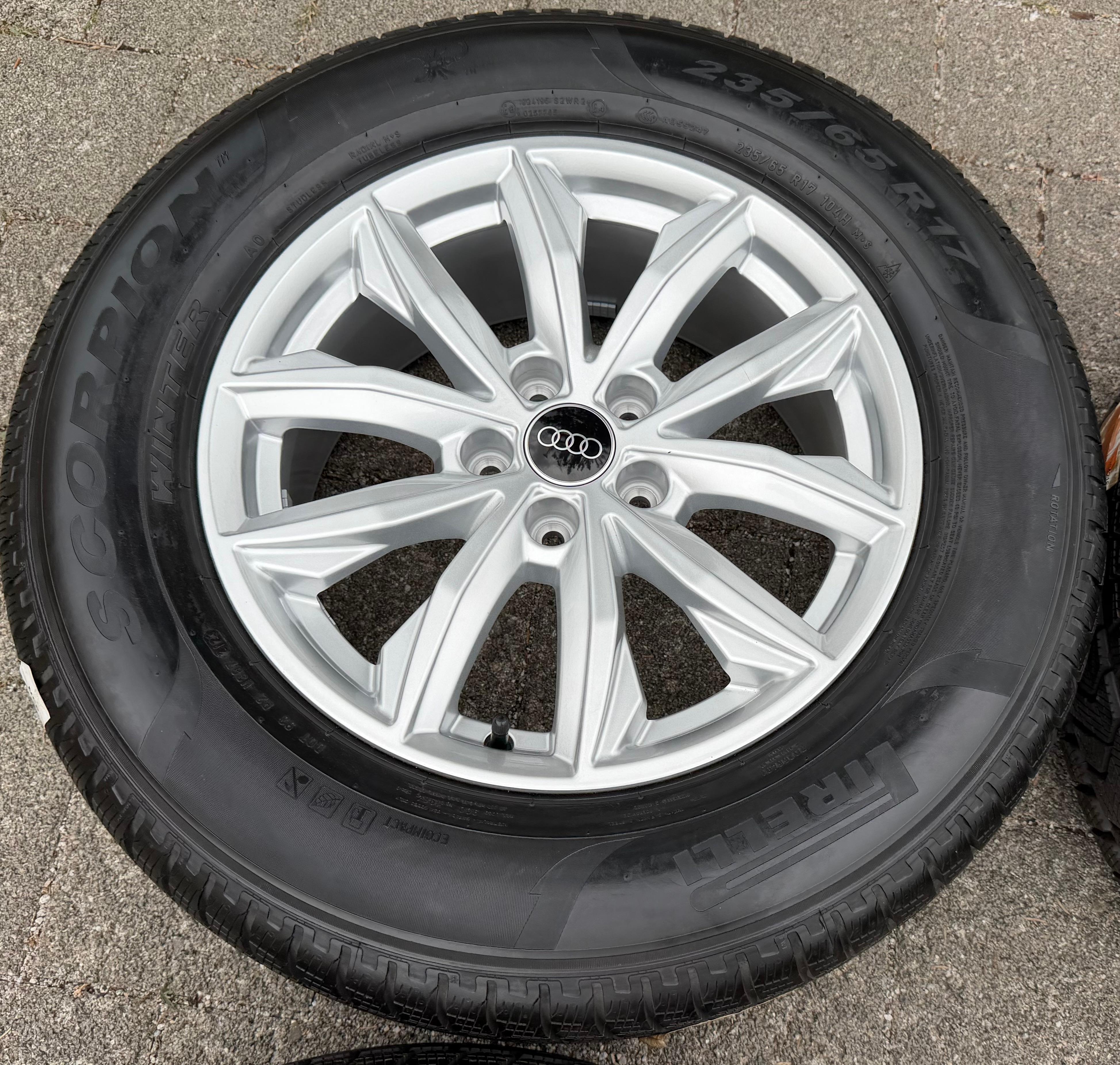 4 Original 17" Alu Winterräder Audi Q5 FY 80A601025J 7x17 ET34 235/65R17 104H NEU