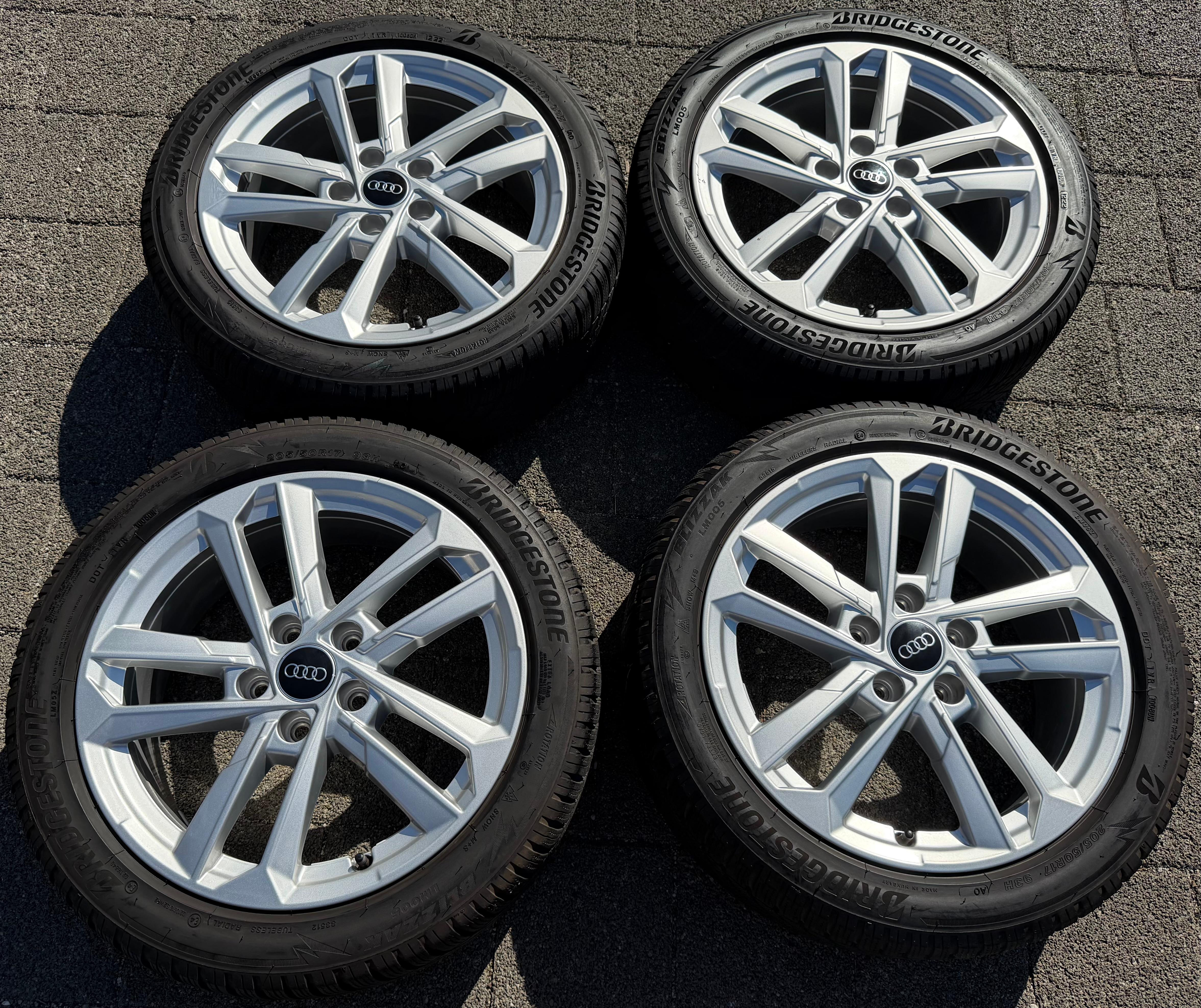 4 Original 17" Alu Winterräder Audi A3 S3 8Y 8Y0601025L 205/50R17 93H Bridgestone 2022