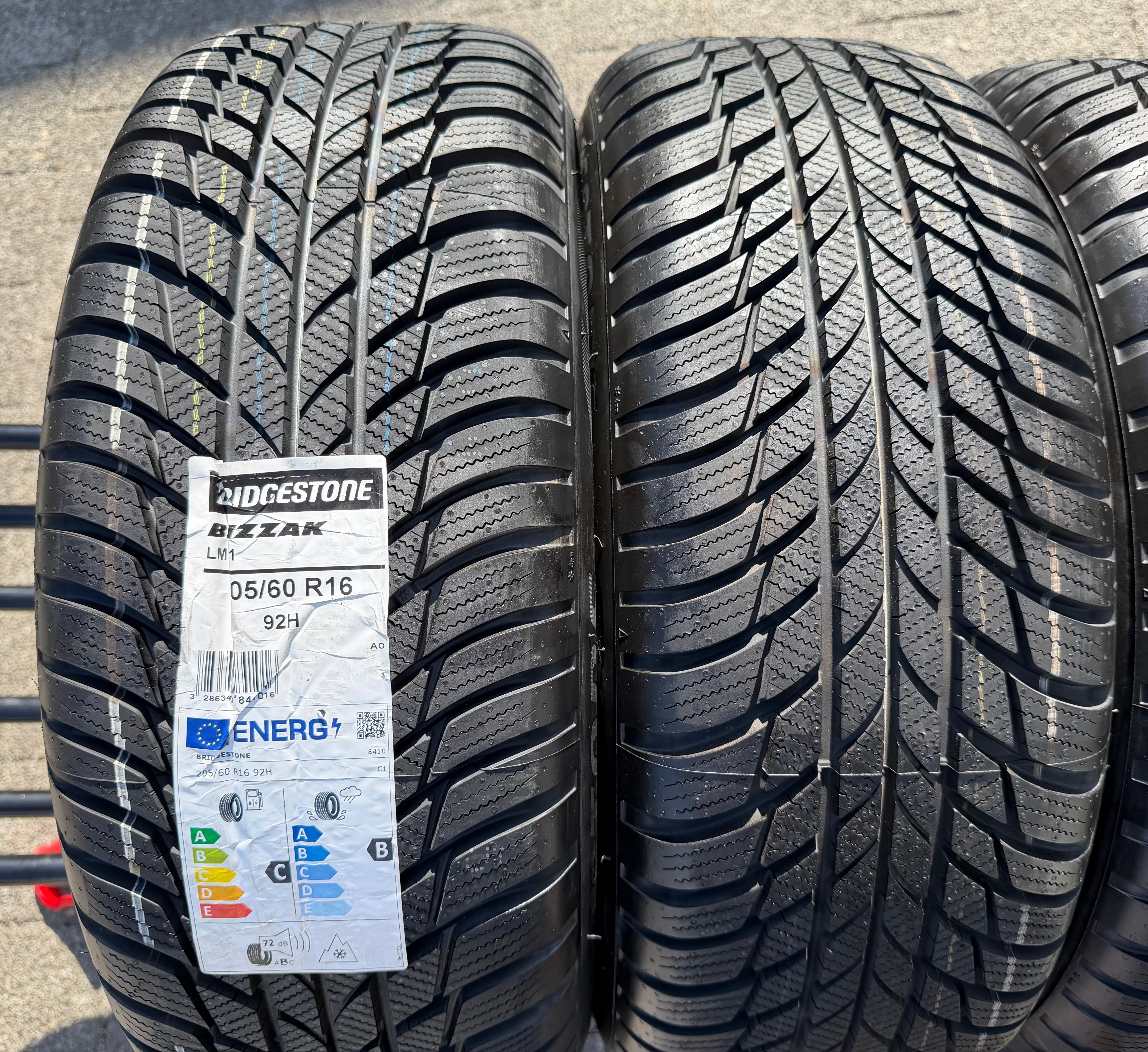 4 llantas de aluminio originales de invierno para Audi A1 Allstreet City Carver GBH 82B071496 Bridgestone 2022