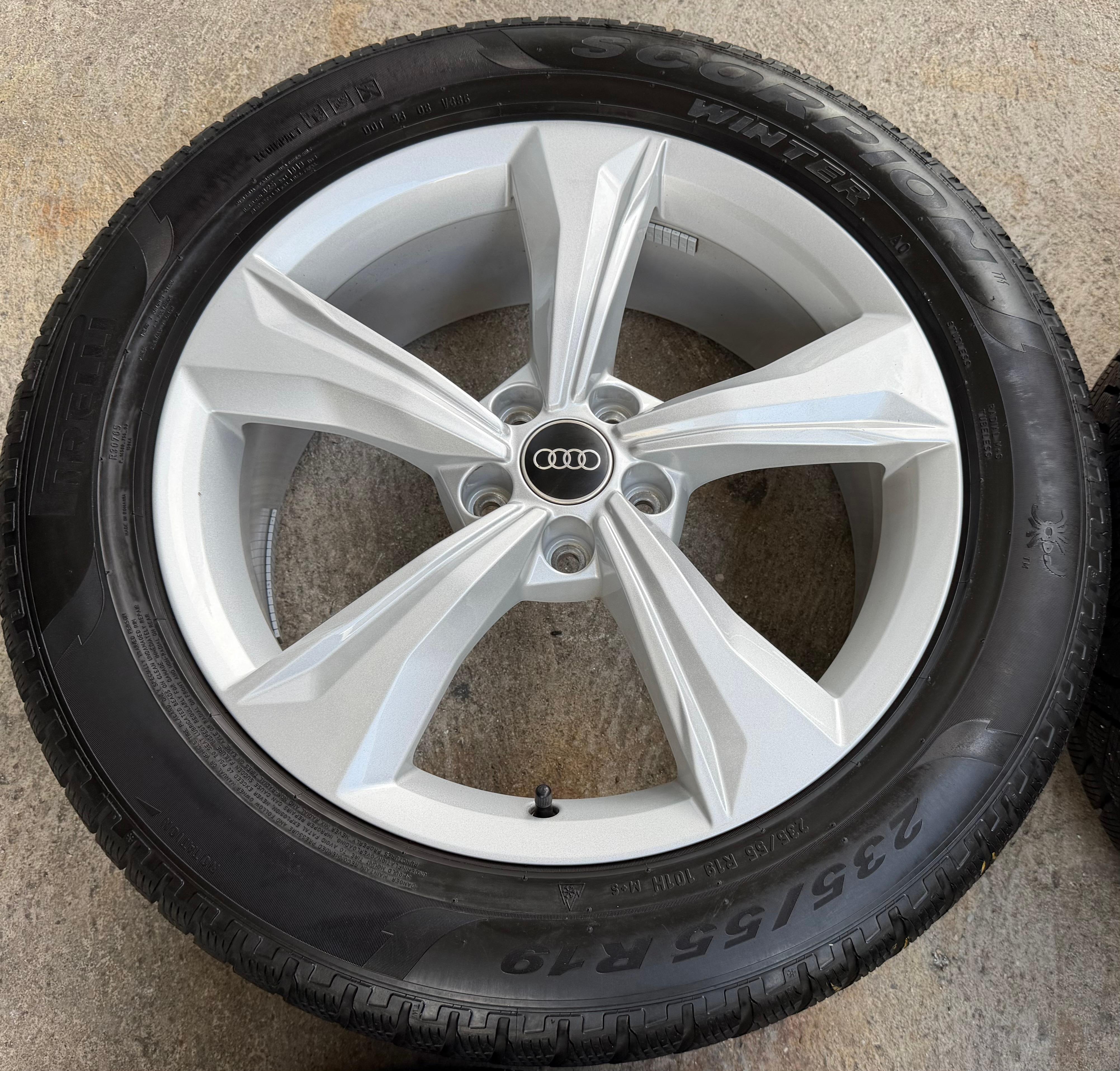 4 Original 19" Alu Winterräder Audi Q5 SQ5 FY 80A601025K 235/55R19 101H Pirelli Pirelli