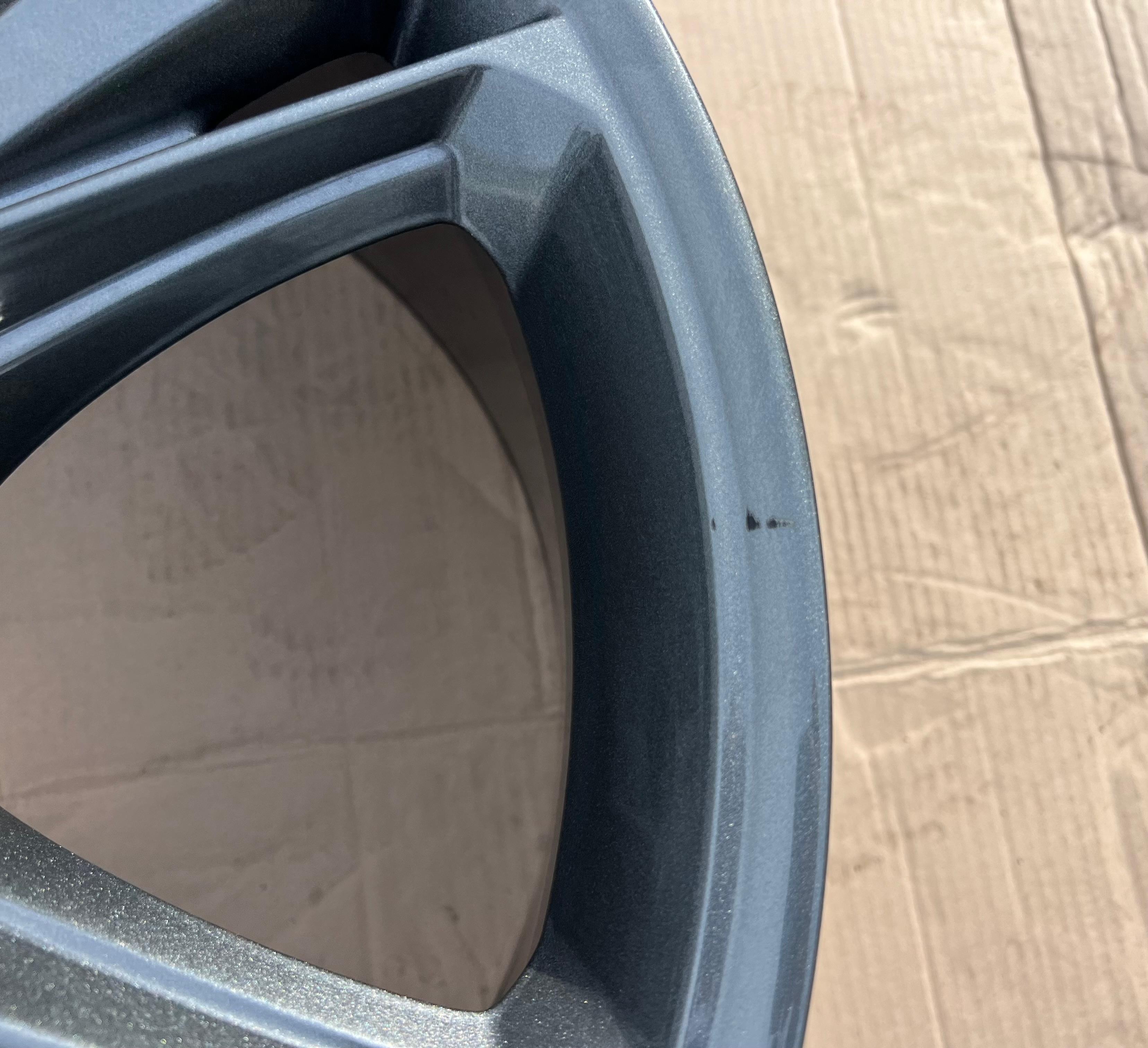 1 X CERCHIO ORIGINALE 21" IN ALLUMINIO AUDI Q8 SQ8 4M 4M8601025BC 10Jx21 ET20 CERCHIO FREEHOUSE