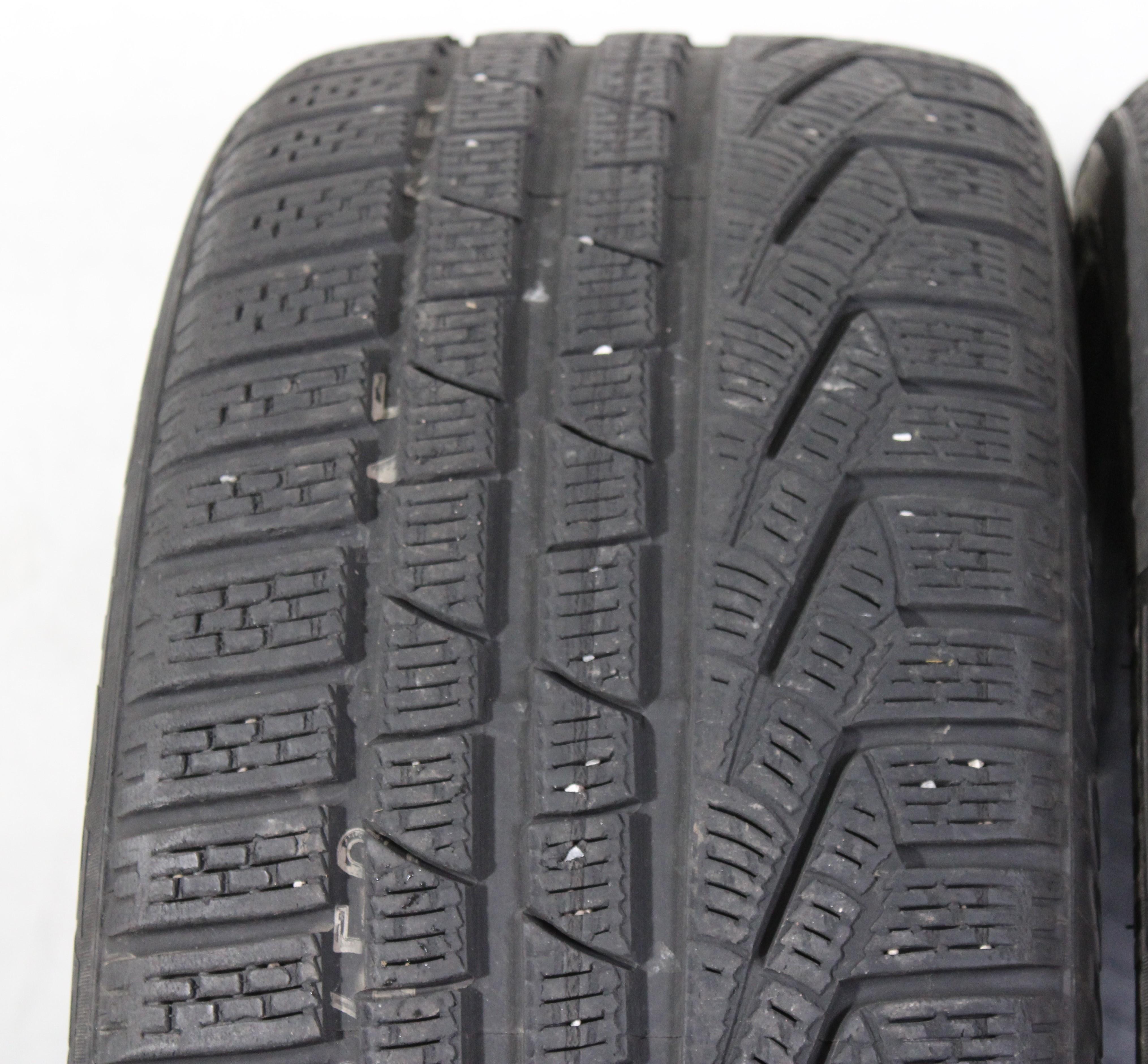2 x 235/40R19 92V Winterreifen Pirelli Sottozero 2 N0 5mm 2016