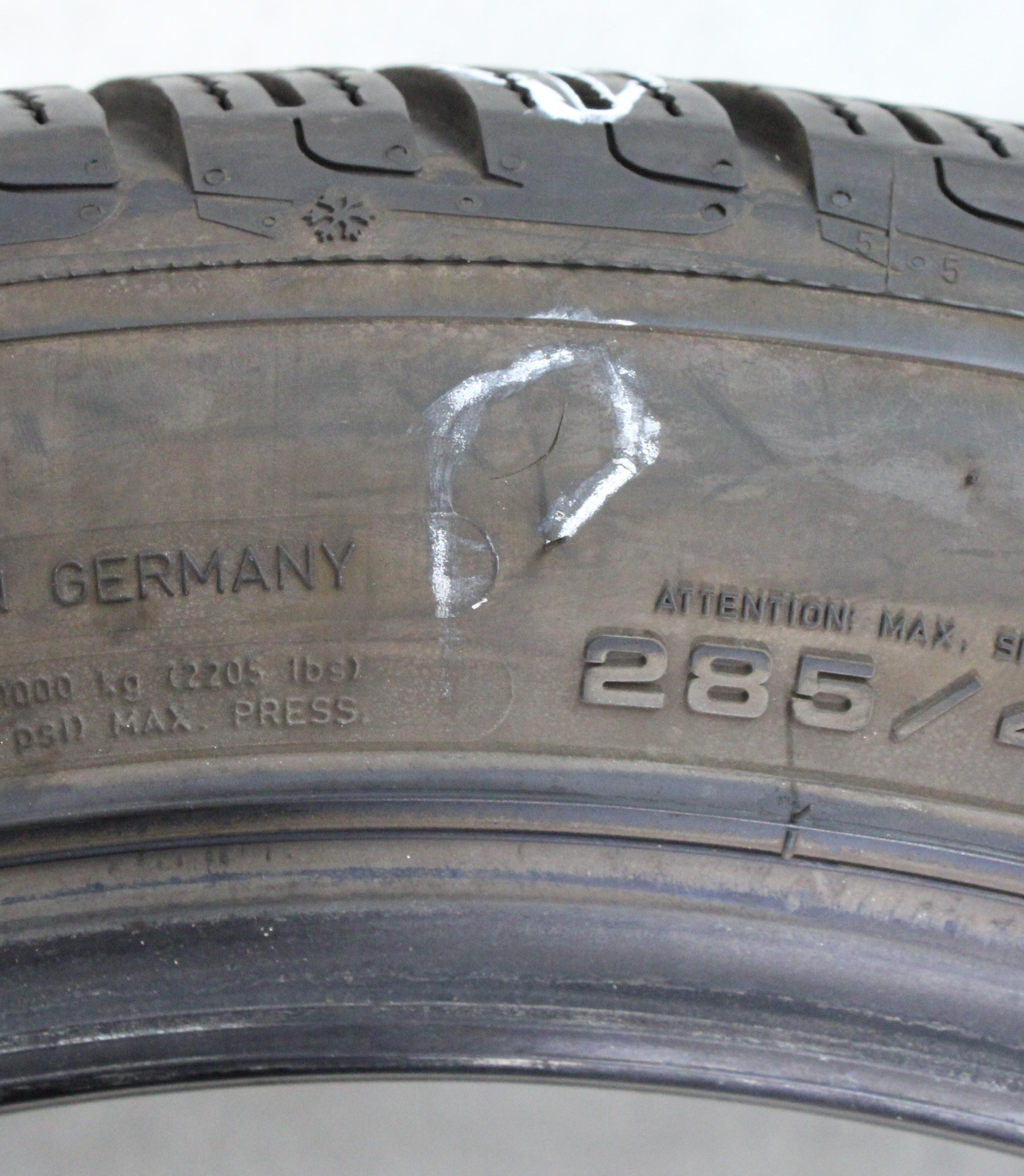 1 x 285/40R20 108V Winterreifen Goodyear Ultra Grip Performance GEN-1 6,5-7mm 2023