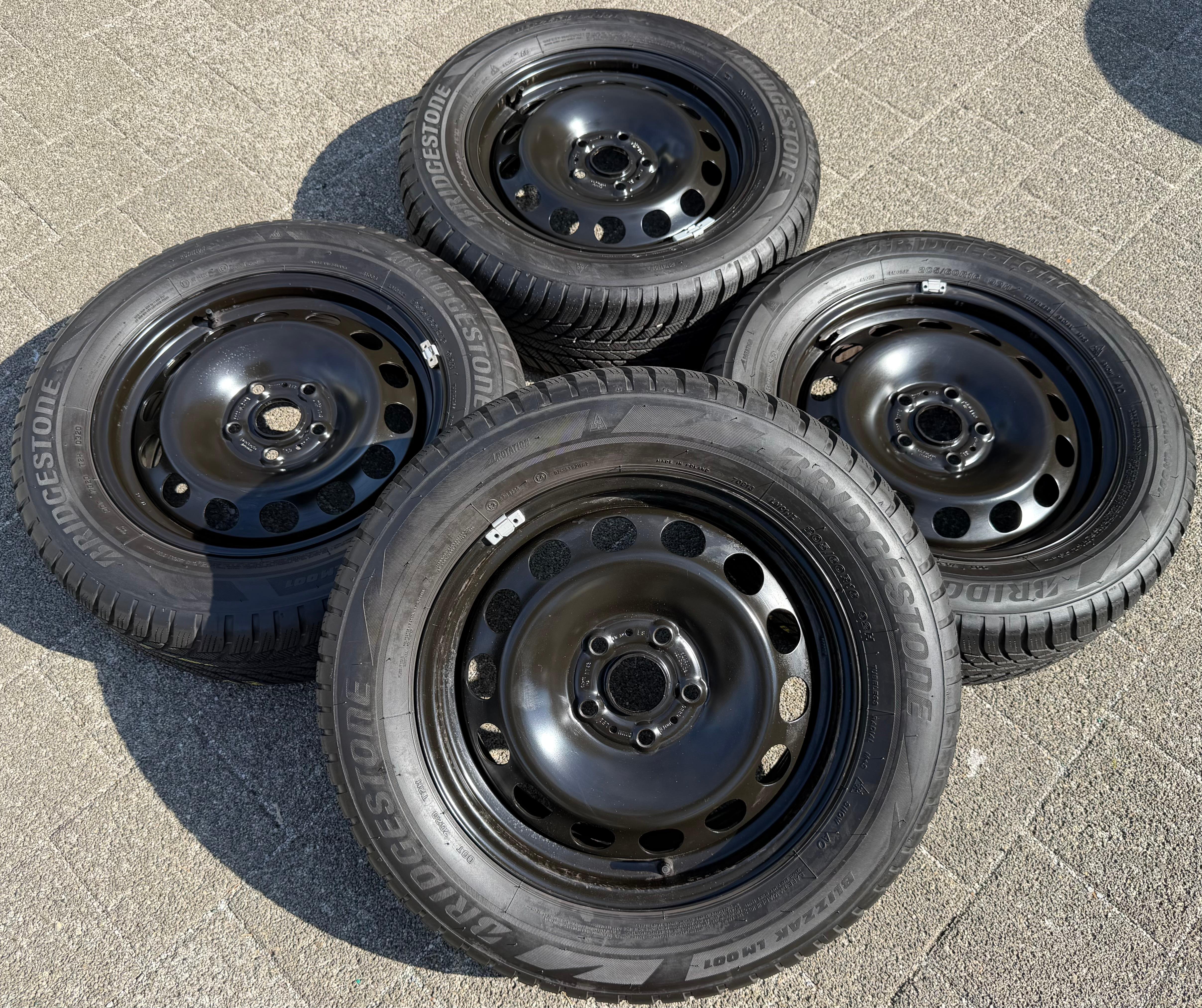 4 Winterräder Audi Q2 GA VW T-Roc Skoda Karoq 205/60R16 92H Bridgestone 5Q0601027AM