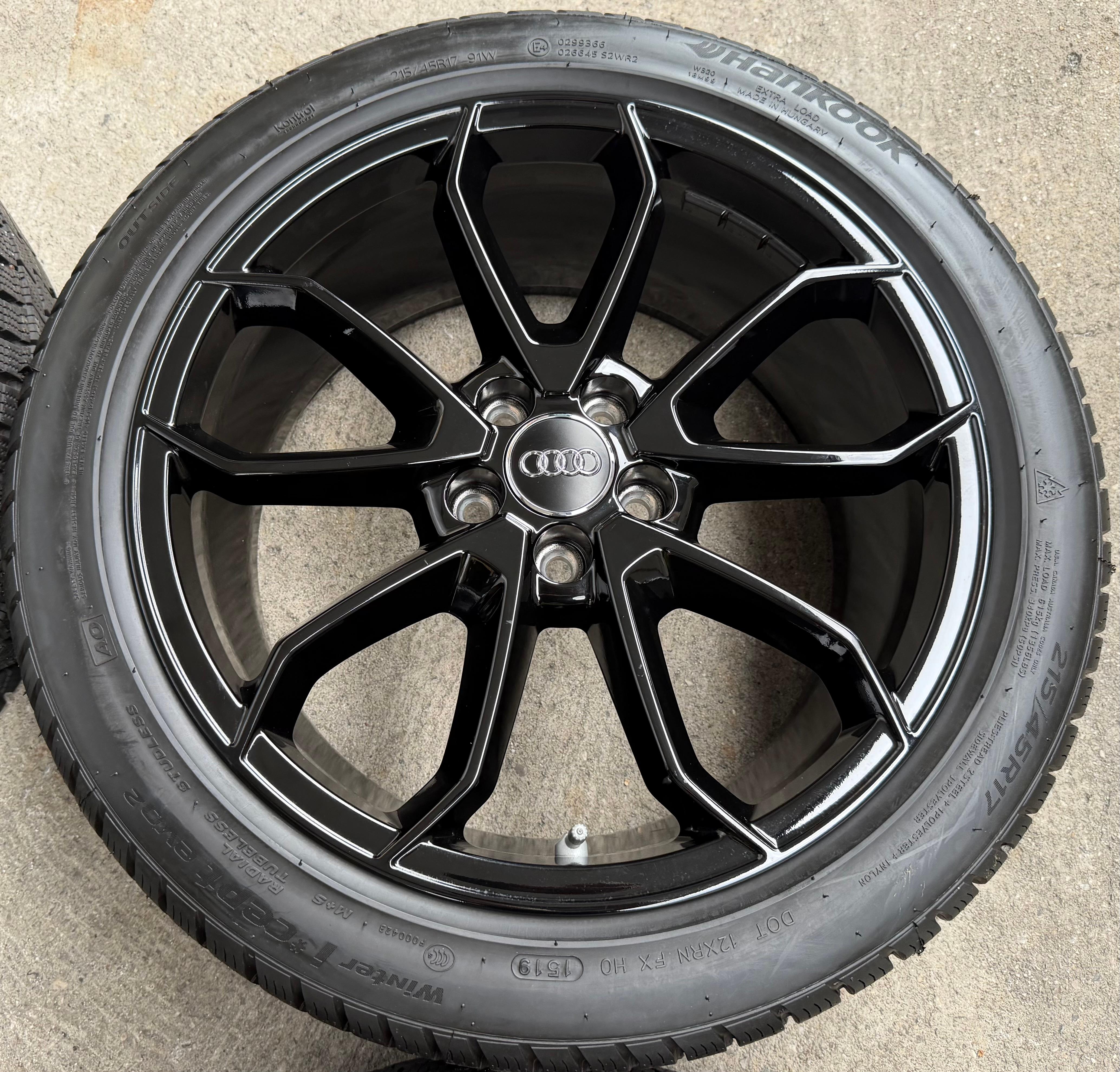 4 Original 17" Alu Winterräder Audi A1 S1 GB 82A071497A 215/45R17 91W Hankook