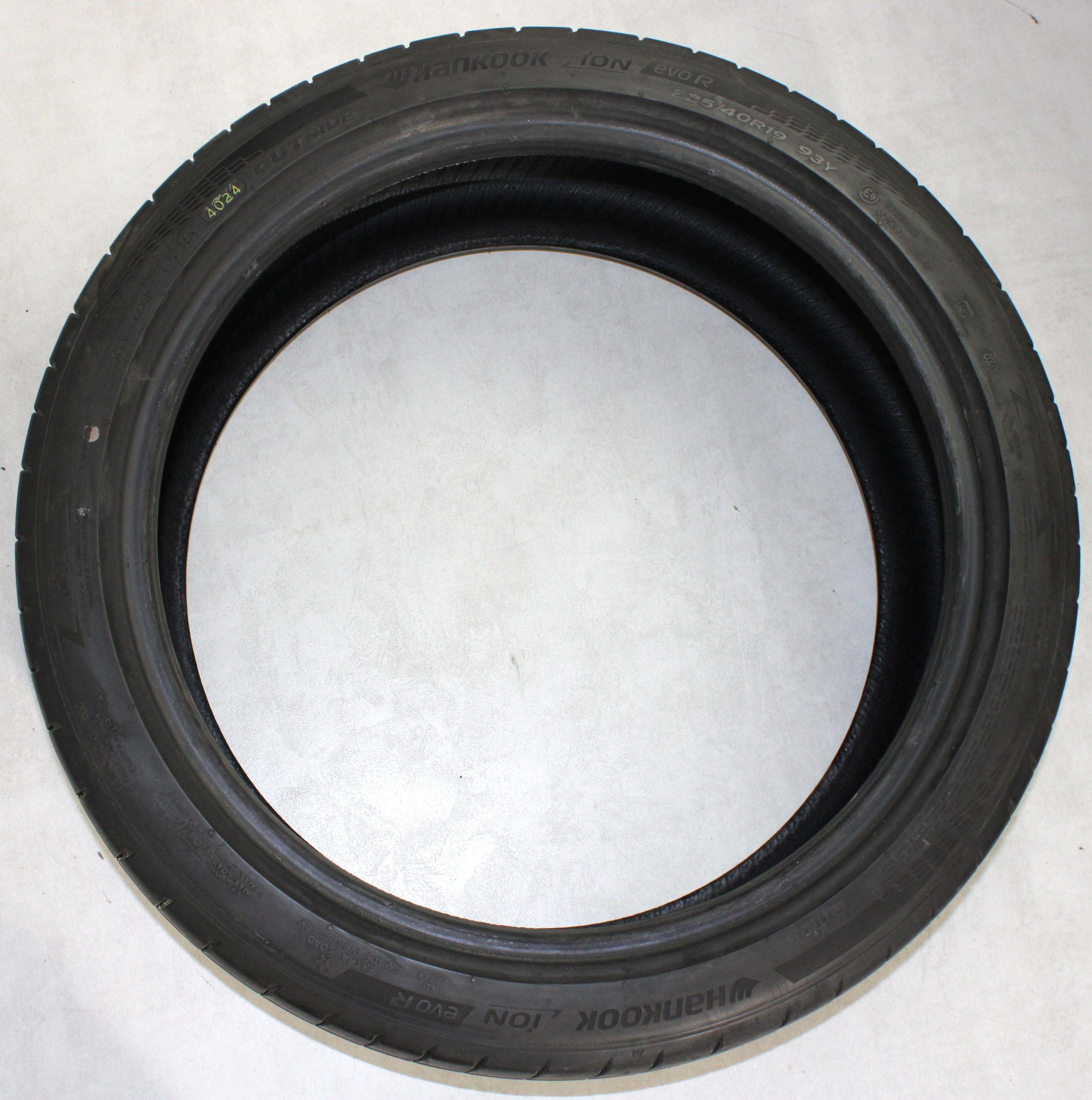 1 x 225/40R19 93Y Neumático de verano Hankook Ion Evo R 4,5-5 mm 2024