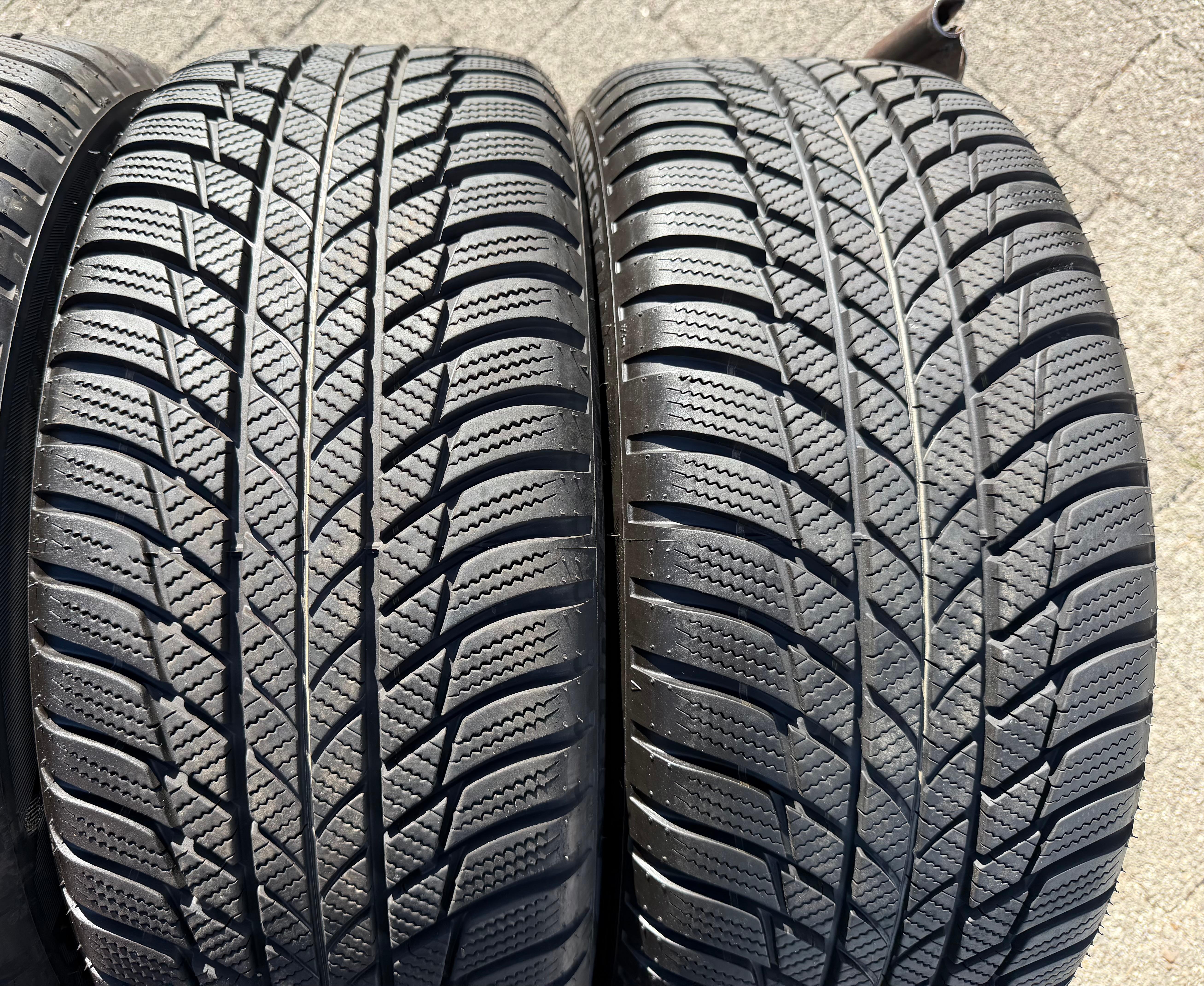 4 ruote in lega originali da 17" invernali Audi A5 F5 8W 225/50R17 98H 8W0601025AE Bridgestone