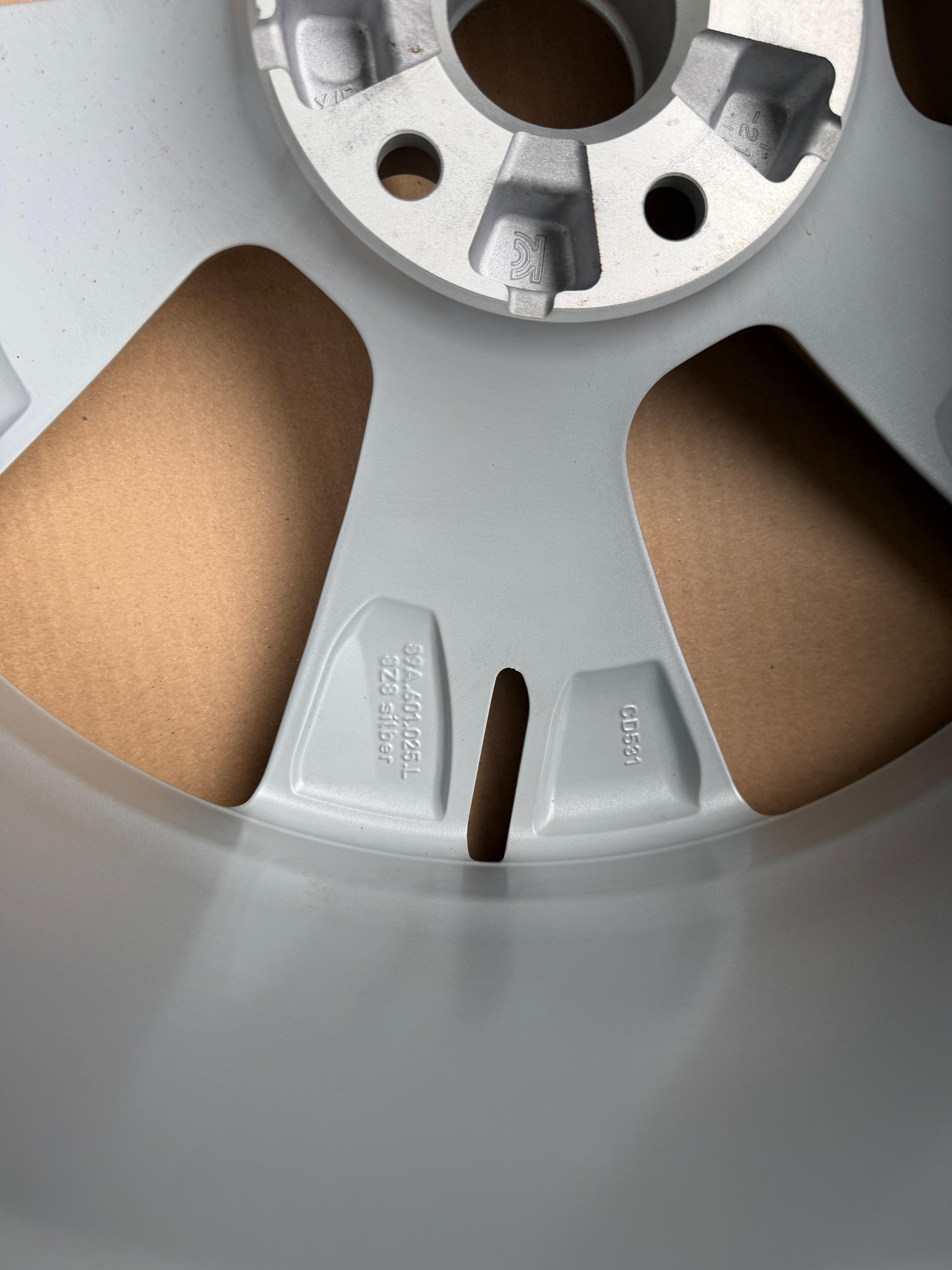 1 cerchio in lega originale da 20" per Audi Q4 e-tron, codice 89A601025L, 9x20 ET42, spedizione gratuita