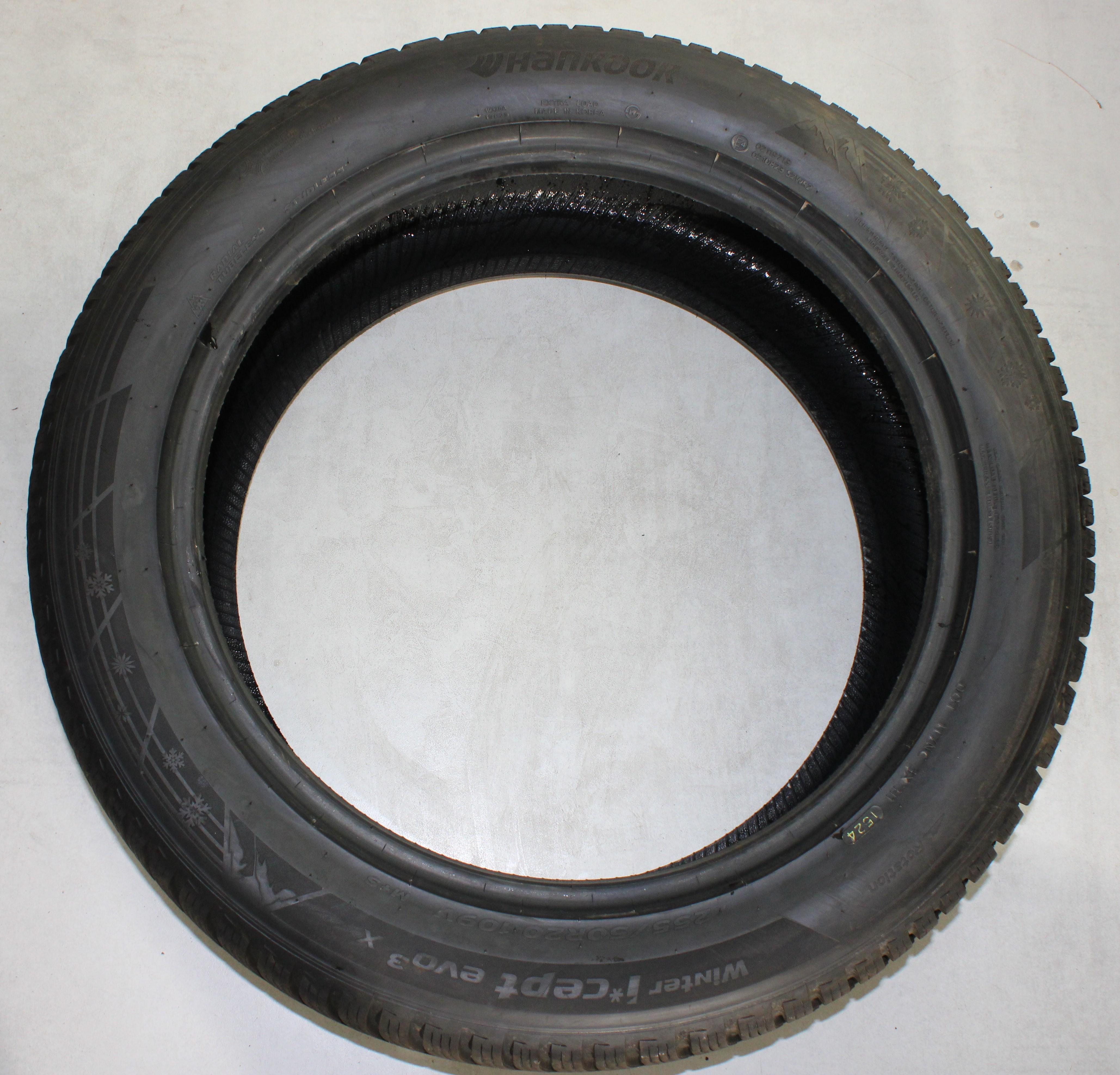 2 x 255/50R20 109V 2 x 285/45R20 112V Pneumatici invernali Hankook Winter I*Cept Evo 3 X 7,5-8 mm 2024