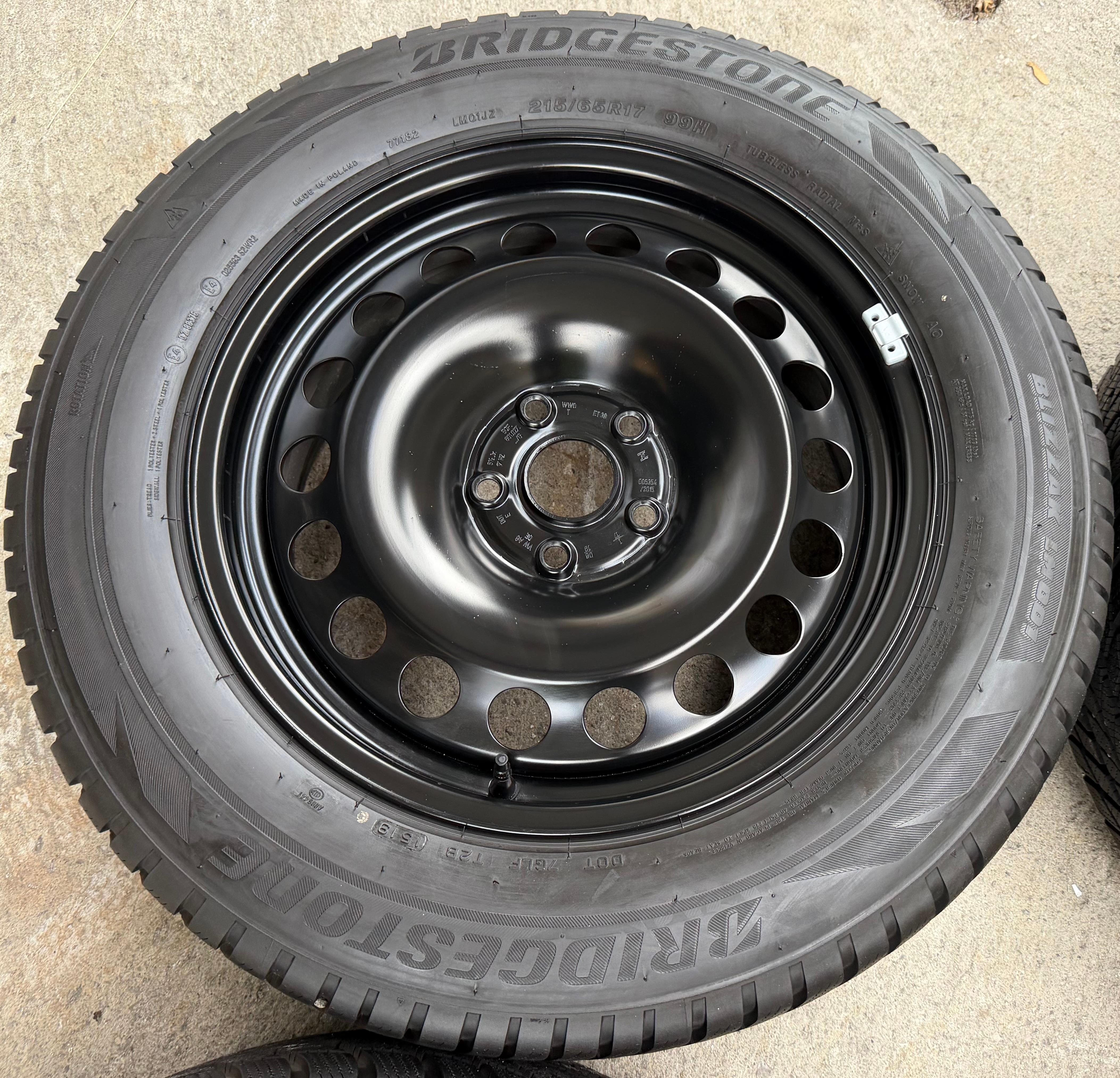 4 Winterräder Audi Q3 F3 Seat Tarraco Skoda Kodiaq VW Tiguan II 5NA 215/65R17 99H