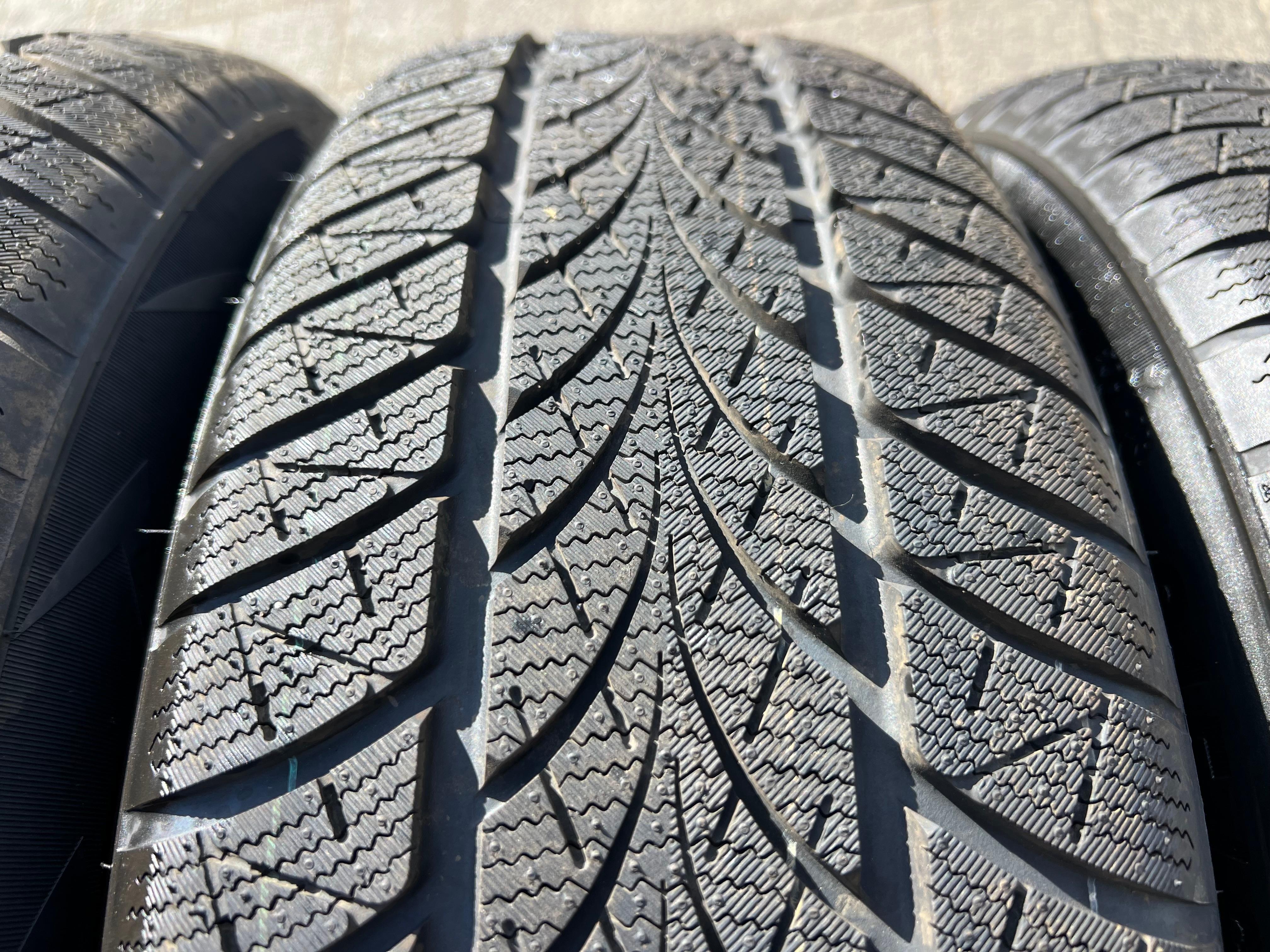 4 ruedas de invierno para Audi Q3, F3, SEAT Tarraco, Škoda Kodiaq y VW Tiguan II 5NA 215/65R17 99H, envío gratuito