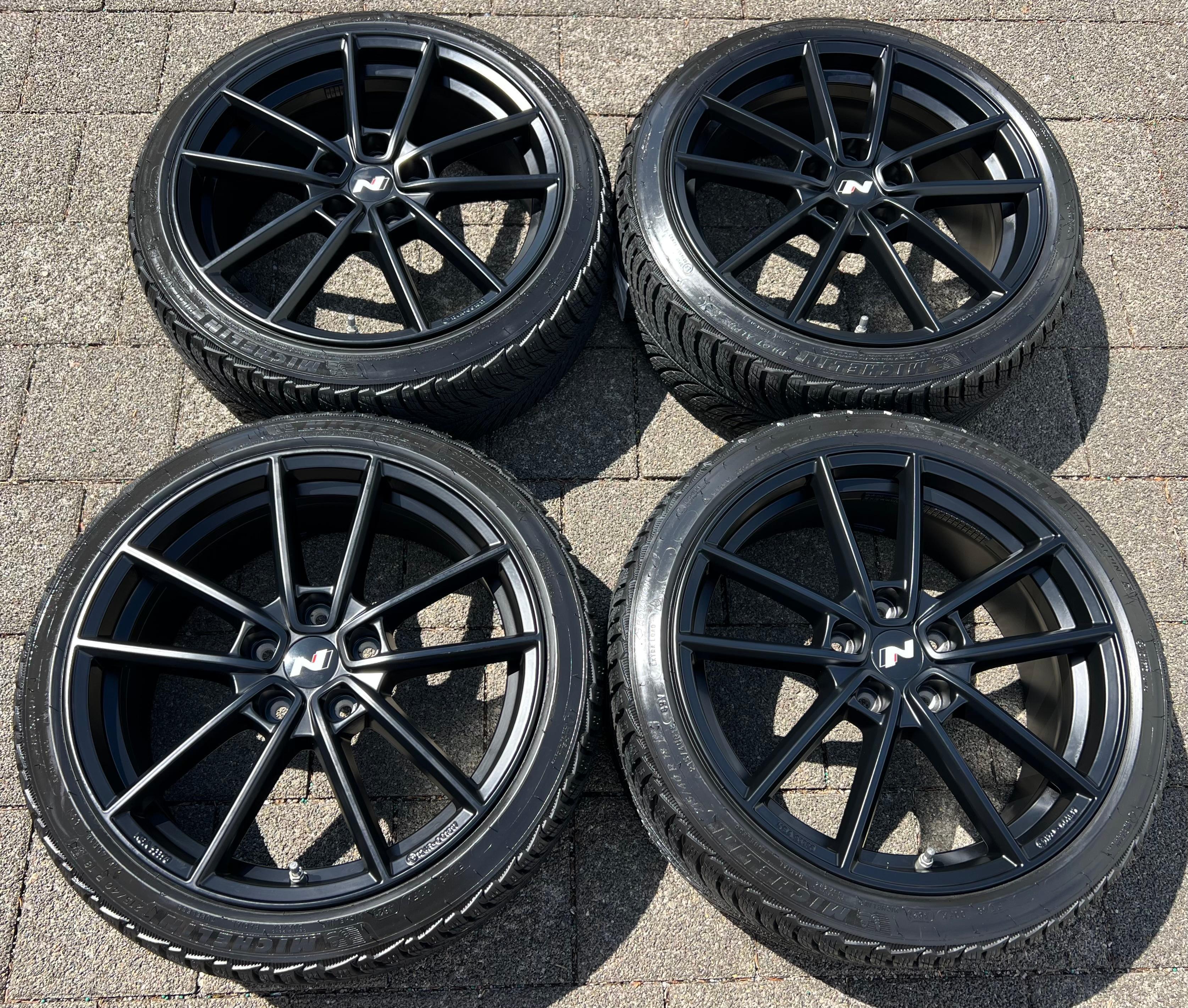 4 ORIGINAL 18" ALU WINTERRÄDER HYUNDAI i20N 215/40R18 89V RDKS NEU FREIHAUS