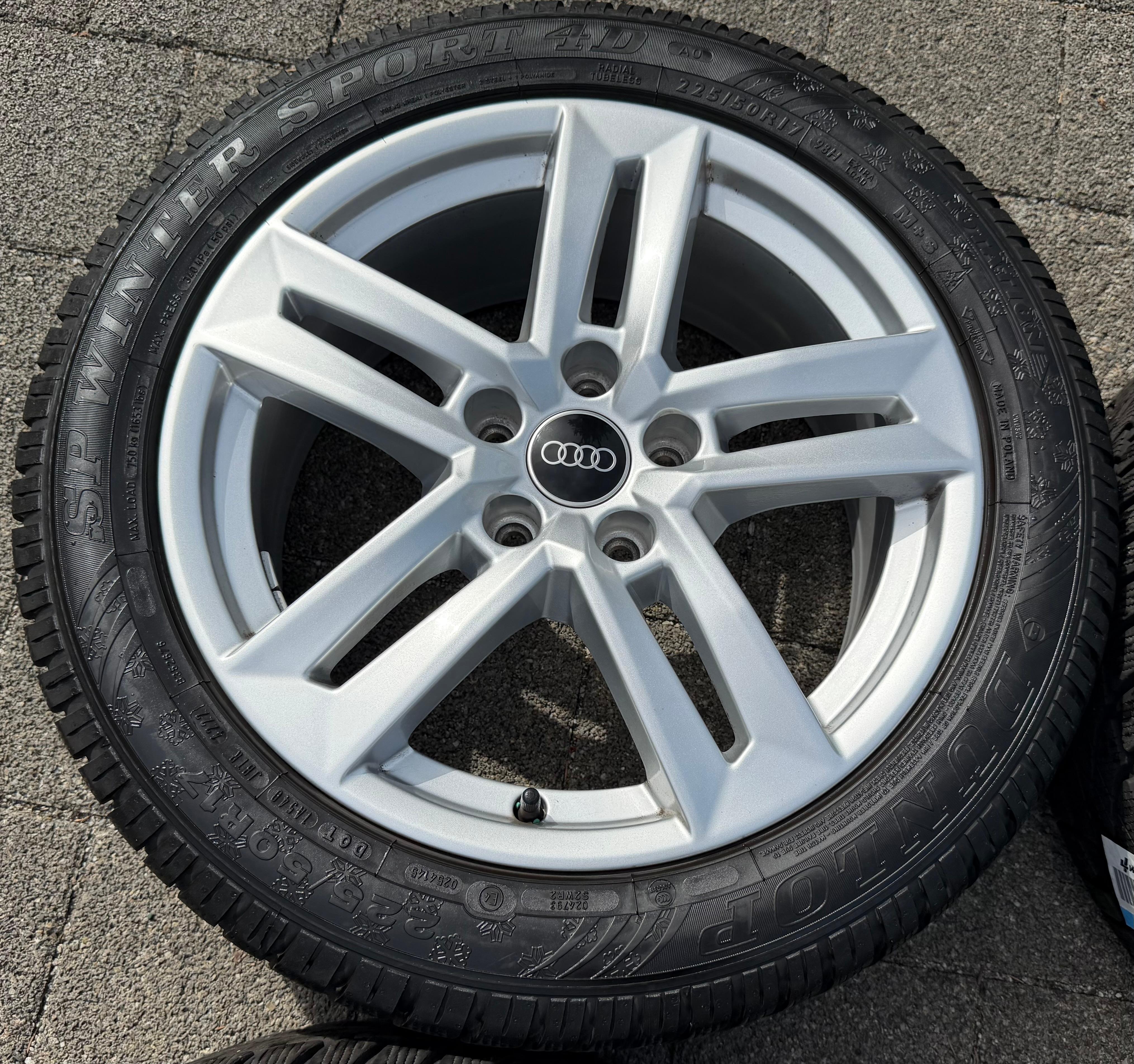 4 Original 17" Alu Winterräder Audi A4 B9 8W 8W0601025P 225/50R17 98H Dunlop 2022