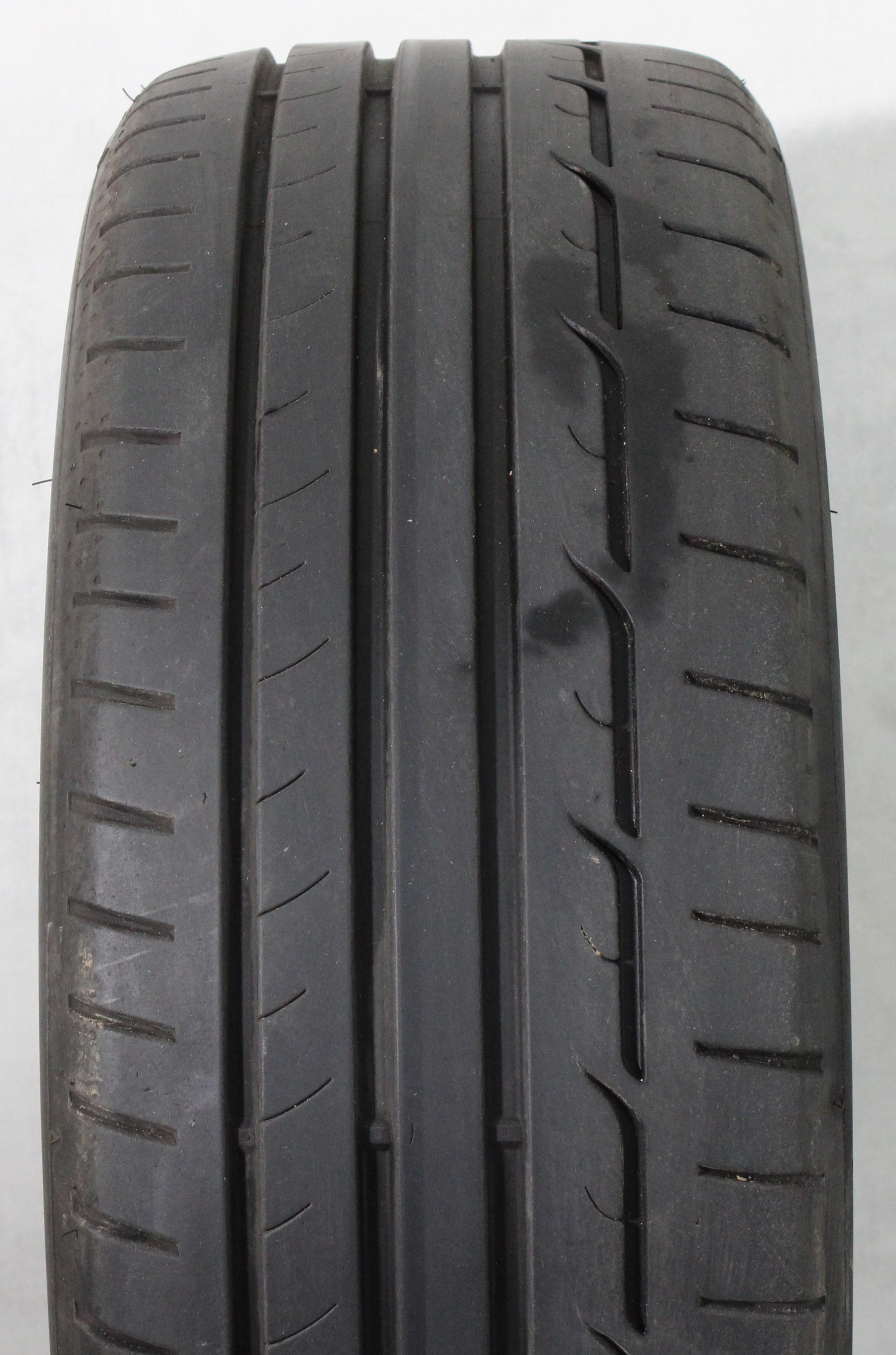1 neumático de verano Dunlop Sport Maxx RT 225/45R19 92W, 6-6,5 mm, 2016