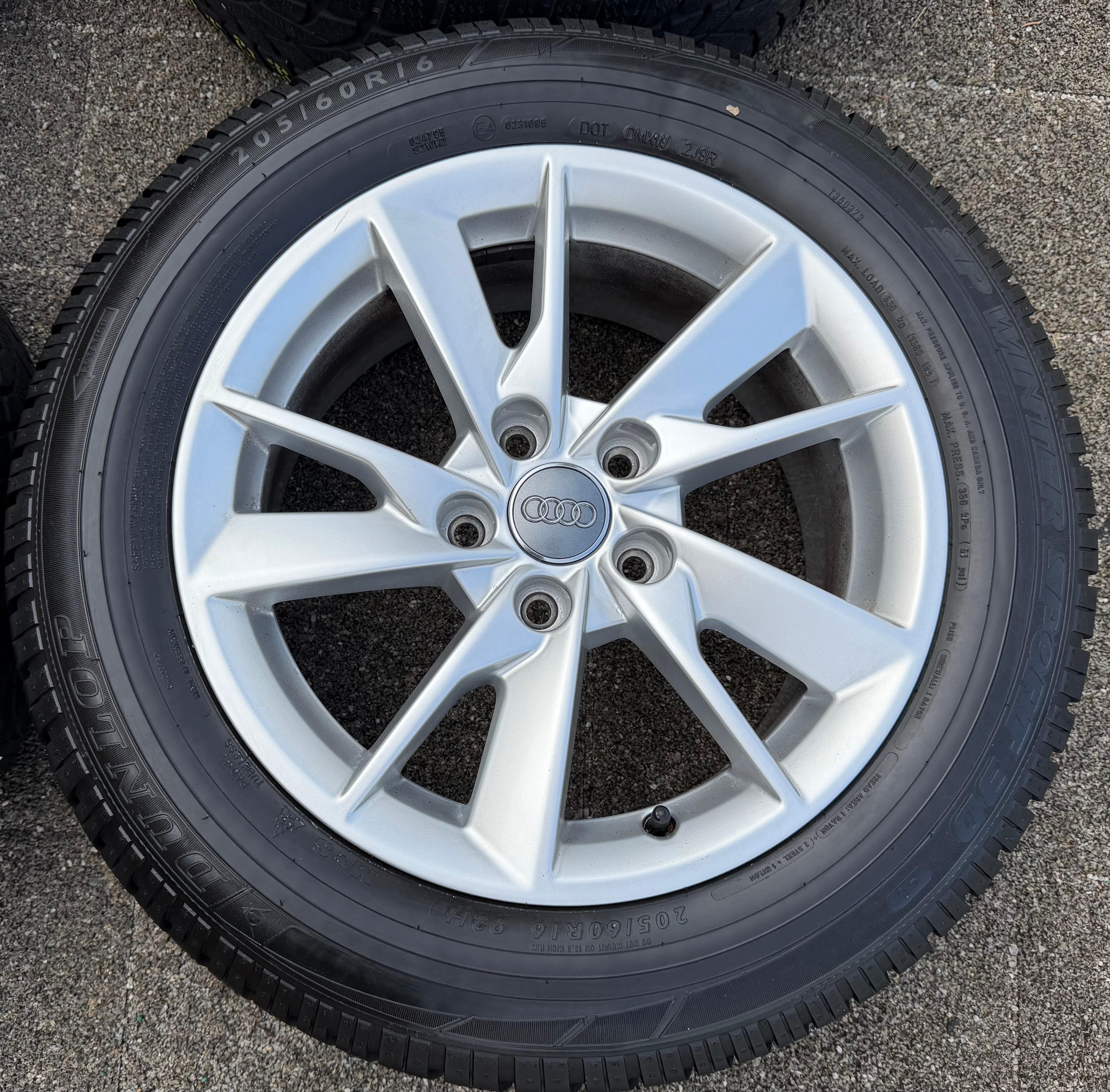 4 Original Alu Winterräder Audi A4 8W B9 8W0601025A 205/60R16 92H Dunlop