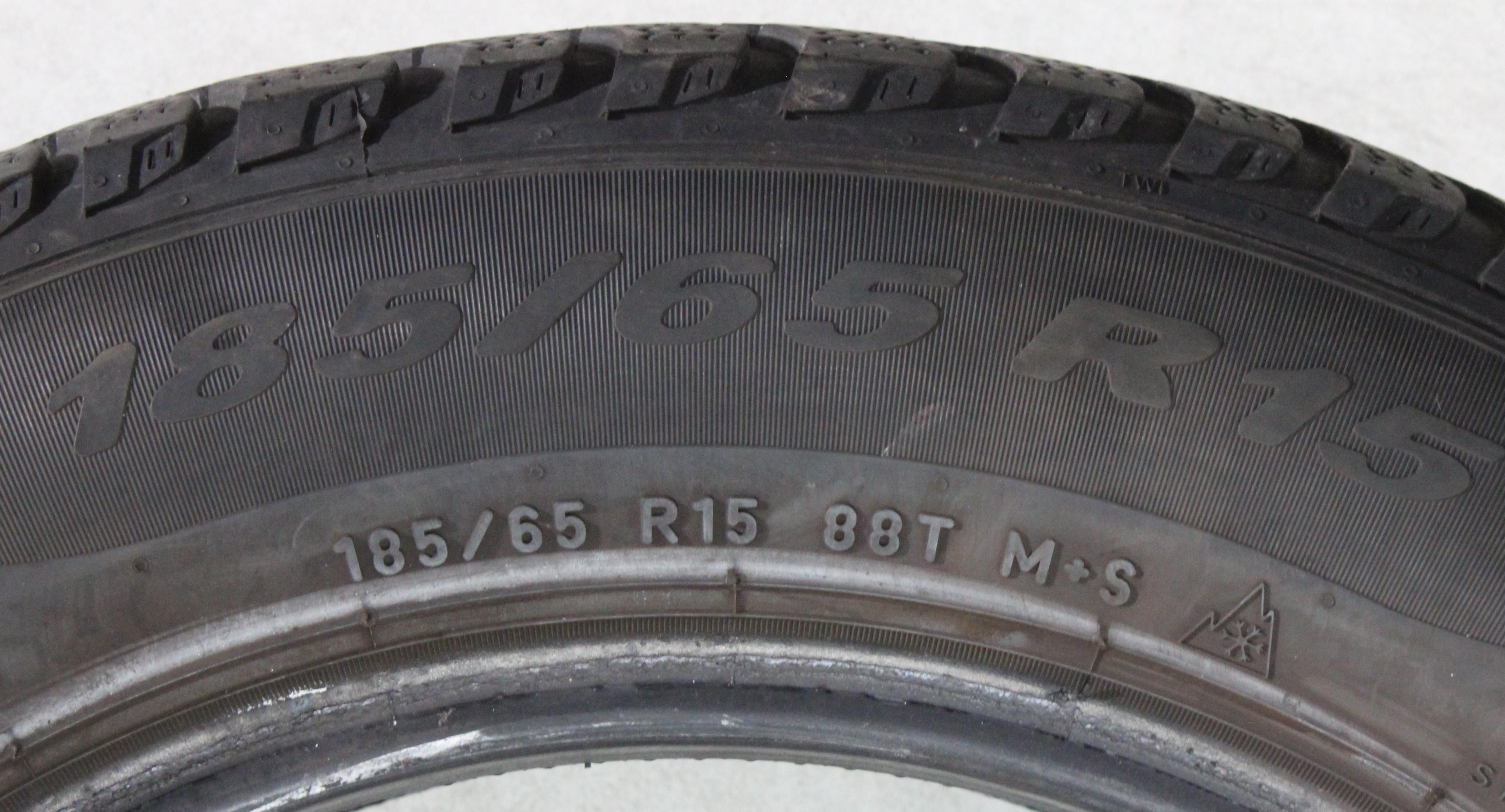 4 x 185/65R15 88T Winterreifen Pirelli Winter Cinturato  4,5-5mm 2018