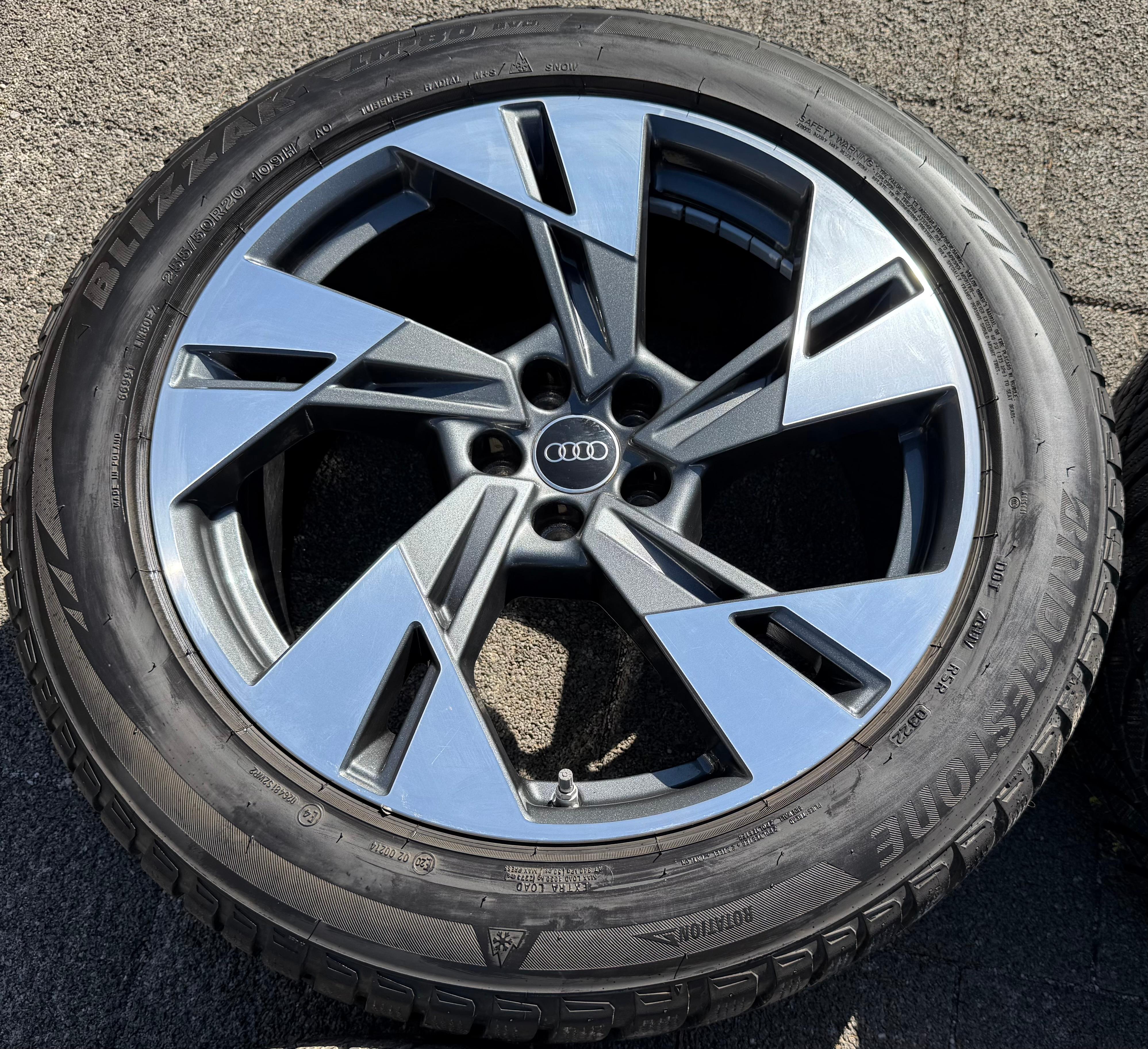 4 ORIGINAL 20" ALU WINTERRÄDER AUDI E-TRON Q8 ETRON 4KE601025T 255/50R20 109V