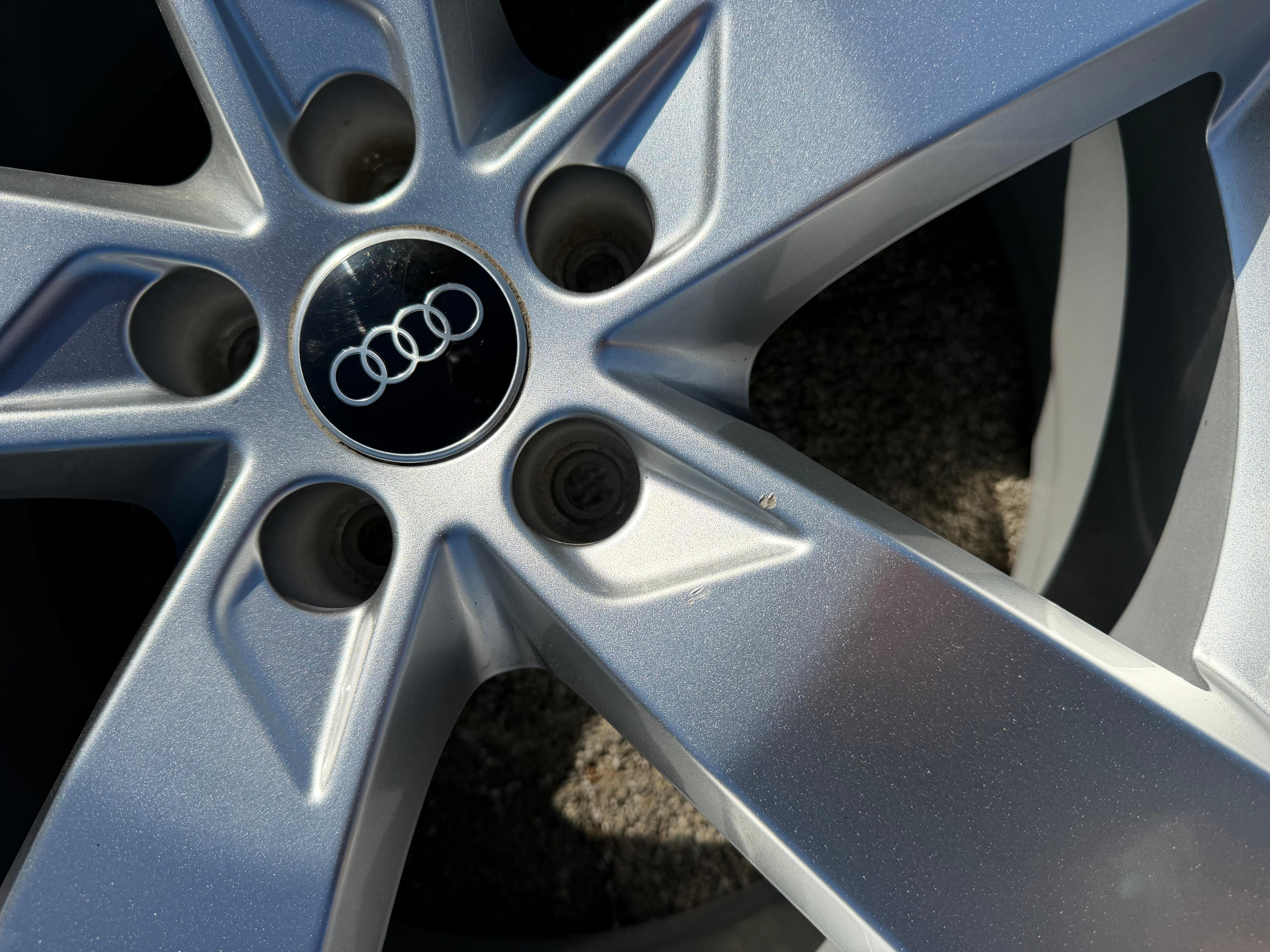 4 Original 20" Alu Winterräder Audi A6 S6 C8 F2 4K0601025K 2022 255/40R20 101W Continental