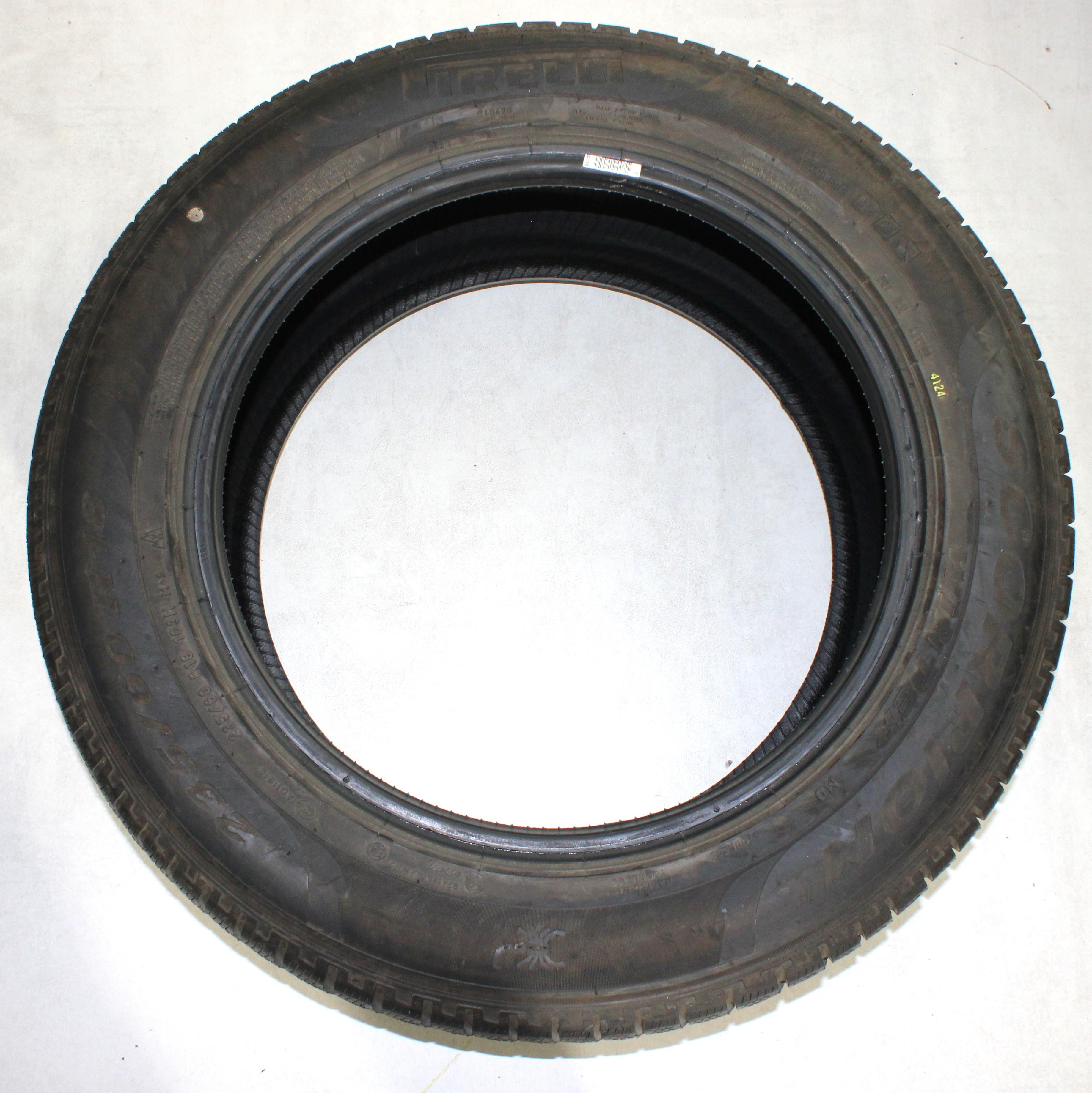 4 x 235/60R18 103H Pneumatici invernali Pirelli Scorpion Winter MO 5-5,5mm 2024