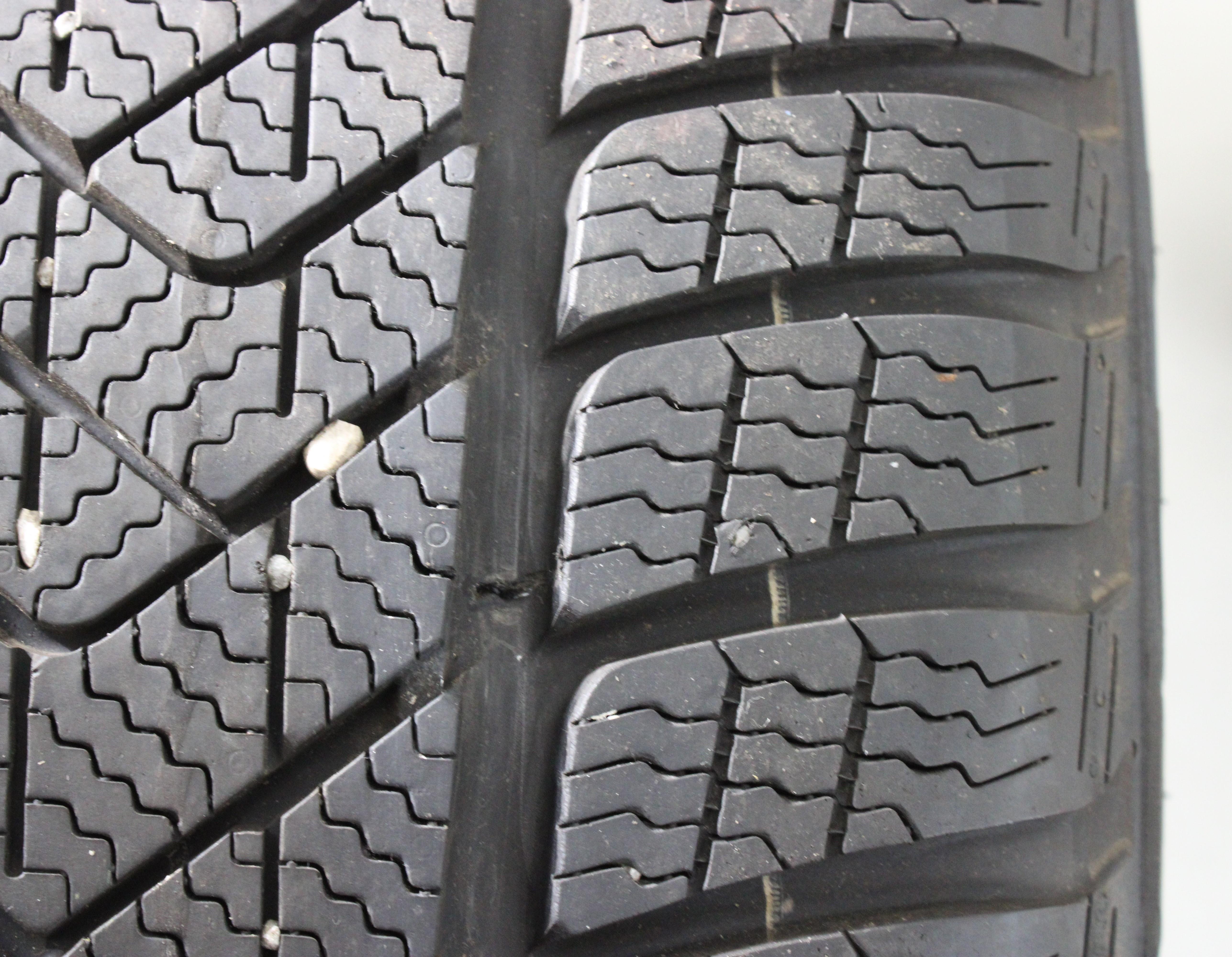4 x 225/45R19 96V Winterreifen Pirelli Sottozero 3 * Runflat 6,5-7mm 2020