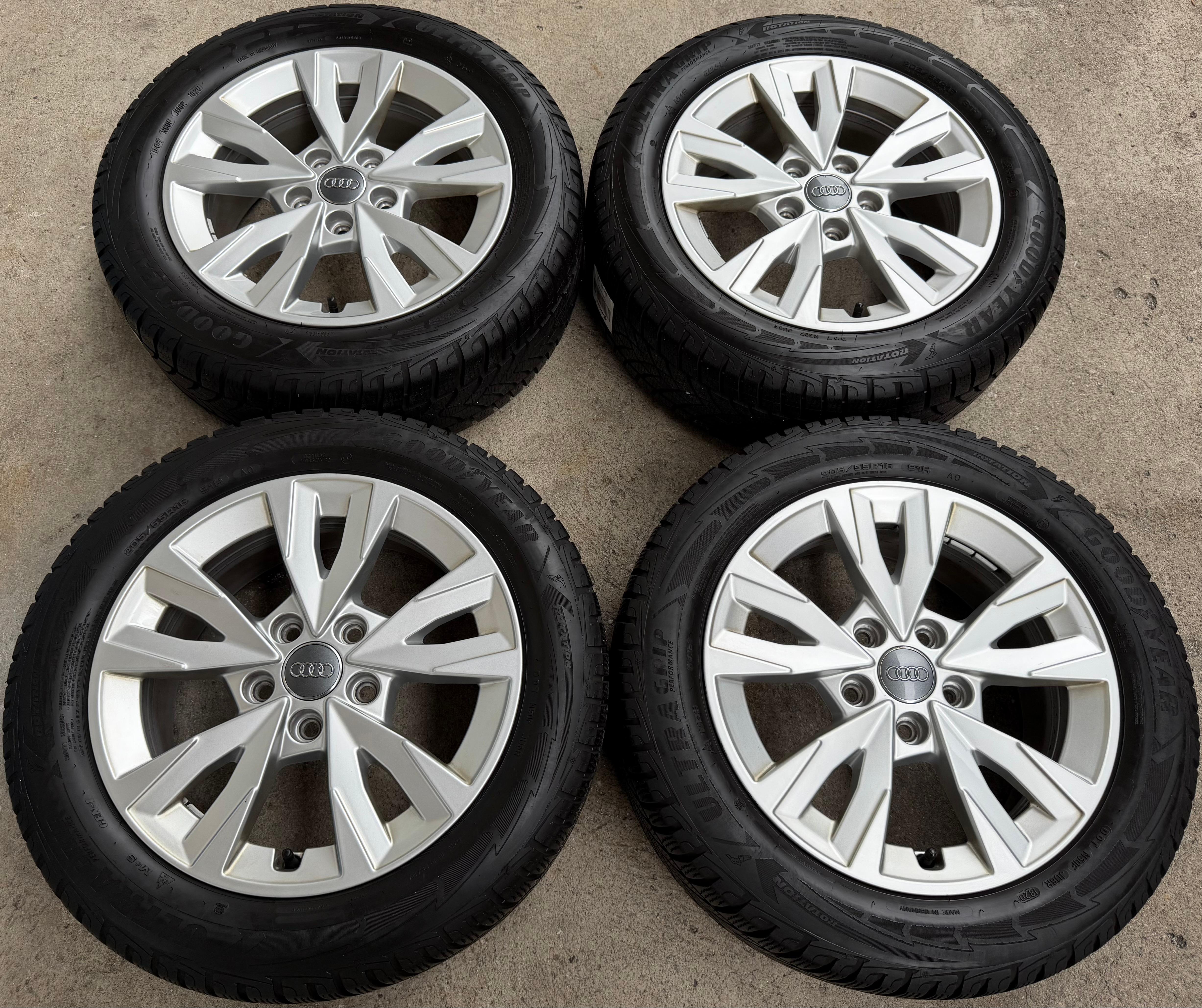 4 Original Alu Winterräder Audi A3 8Y 8Y0071496 205/55R16 91H Goodyear