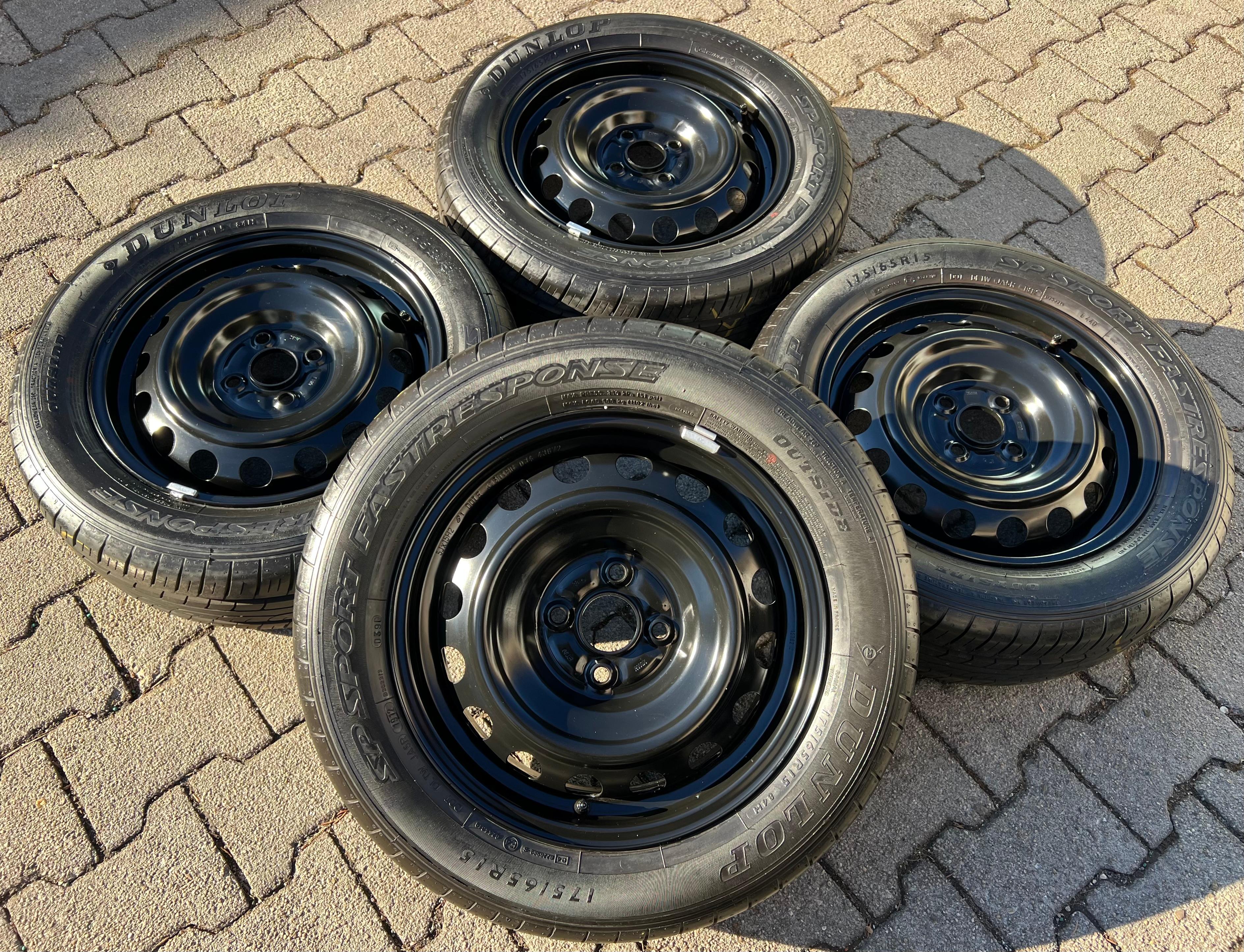 4 SOMMERRÄDER TOYOTA YARIS III XP13M(a) 175/65R15 84H DUNLOP 7,5MM 2150681 FREIHAUS