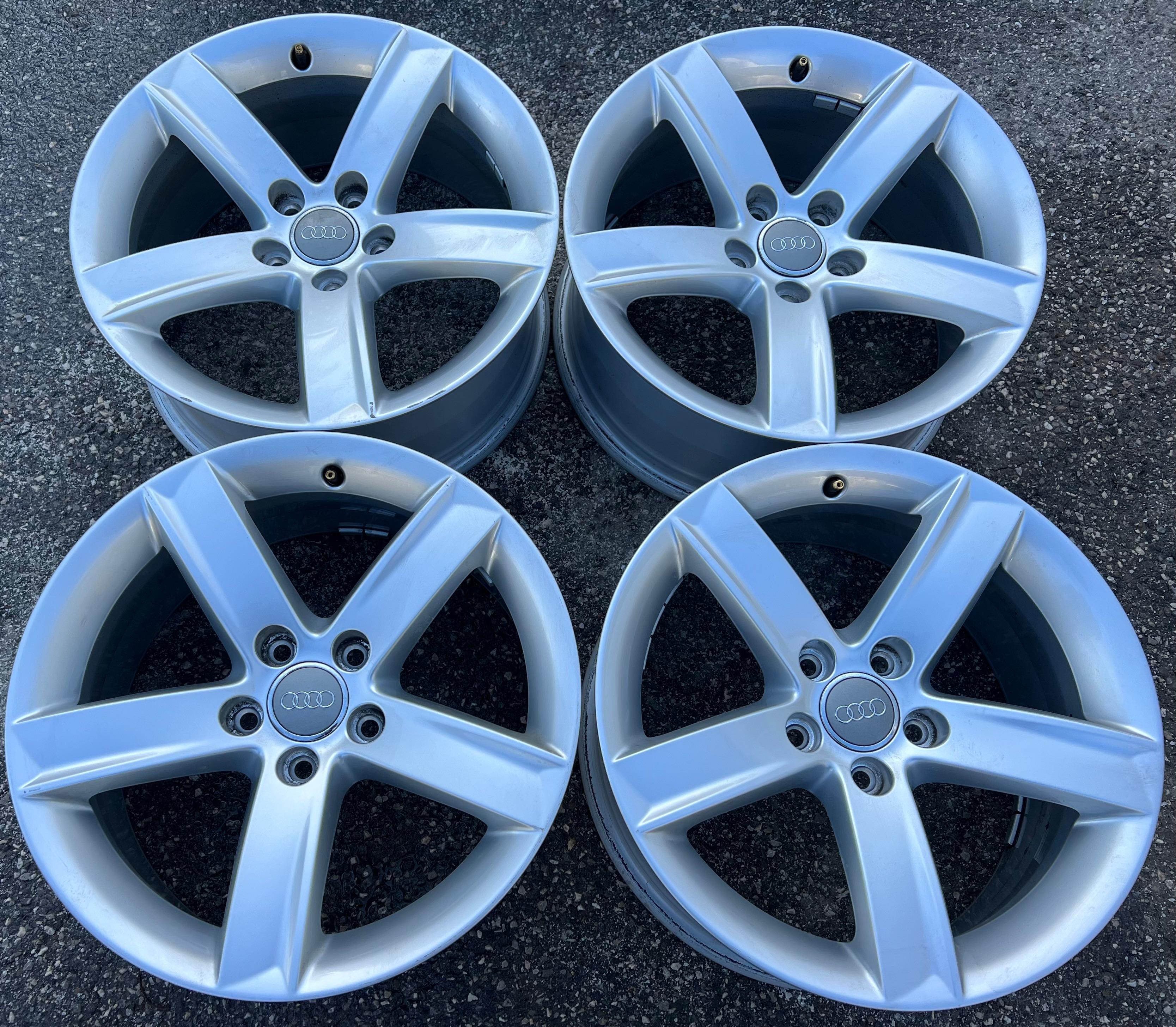 4 CERCHI ORIGINALI IN ALLUMINIO DA 17" AUDI A5 8T 8T0071497 CONSEGNA GRATUITA