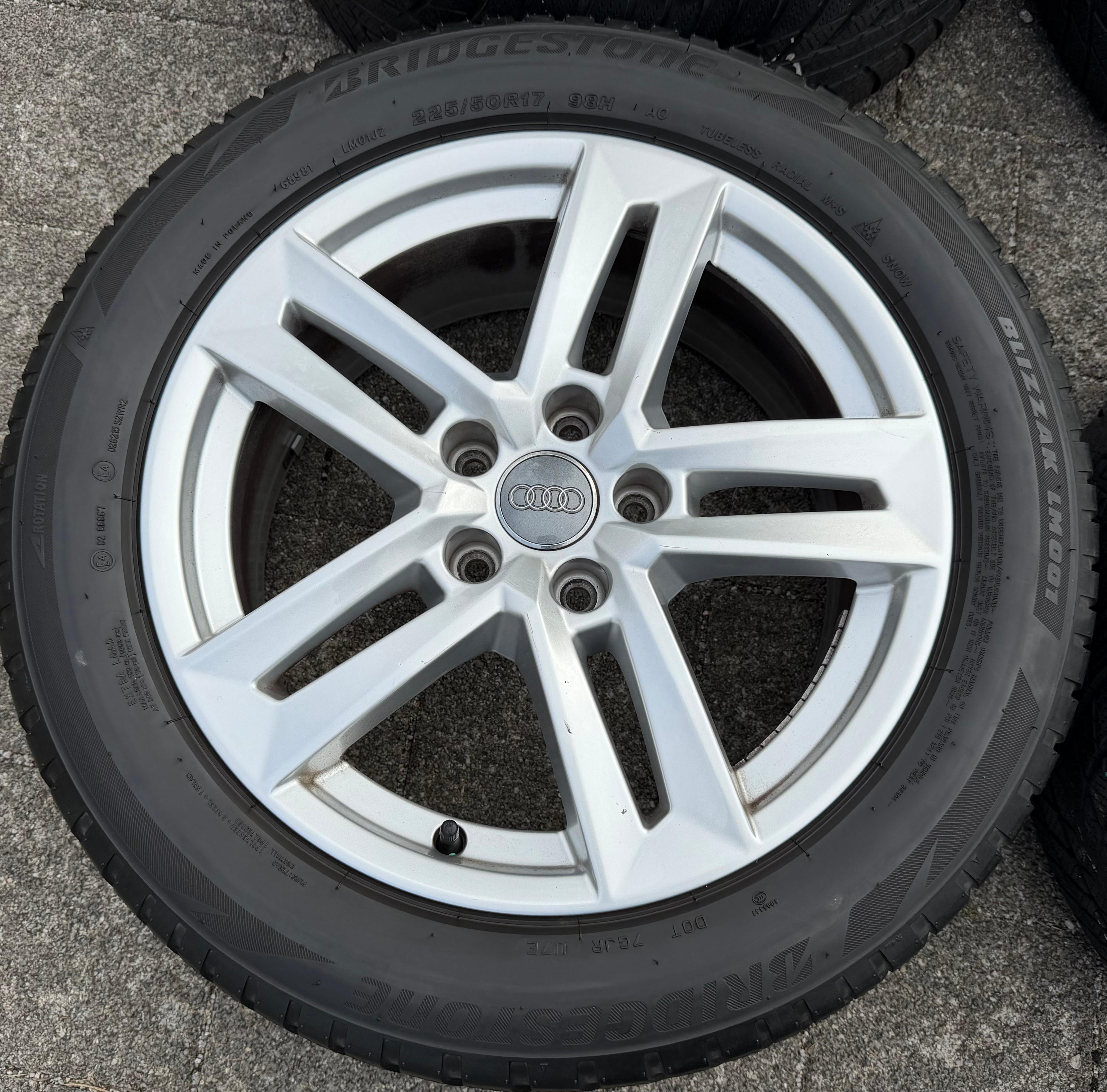 4 Original 17" Alufelgen Audi A4 8W B9 8W0601025P 7x17 ET42 Felgen