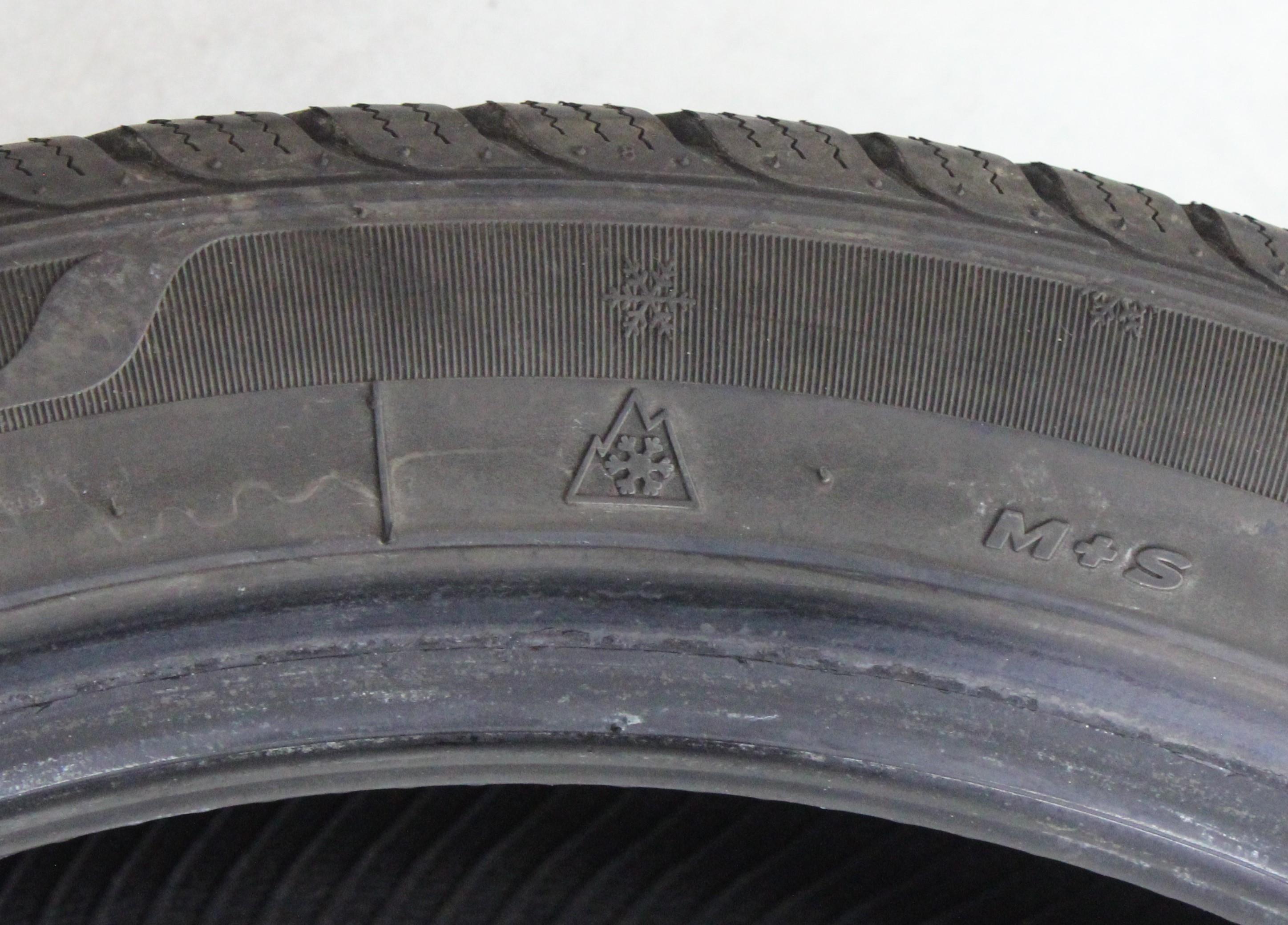 4 x 245/40R19 98V Winterreifen Fortuna Gowin UHP2 5-5,5mm 2022