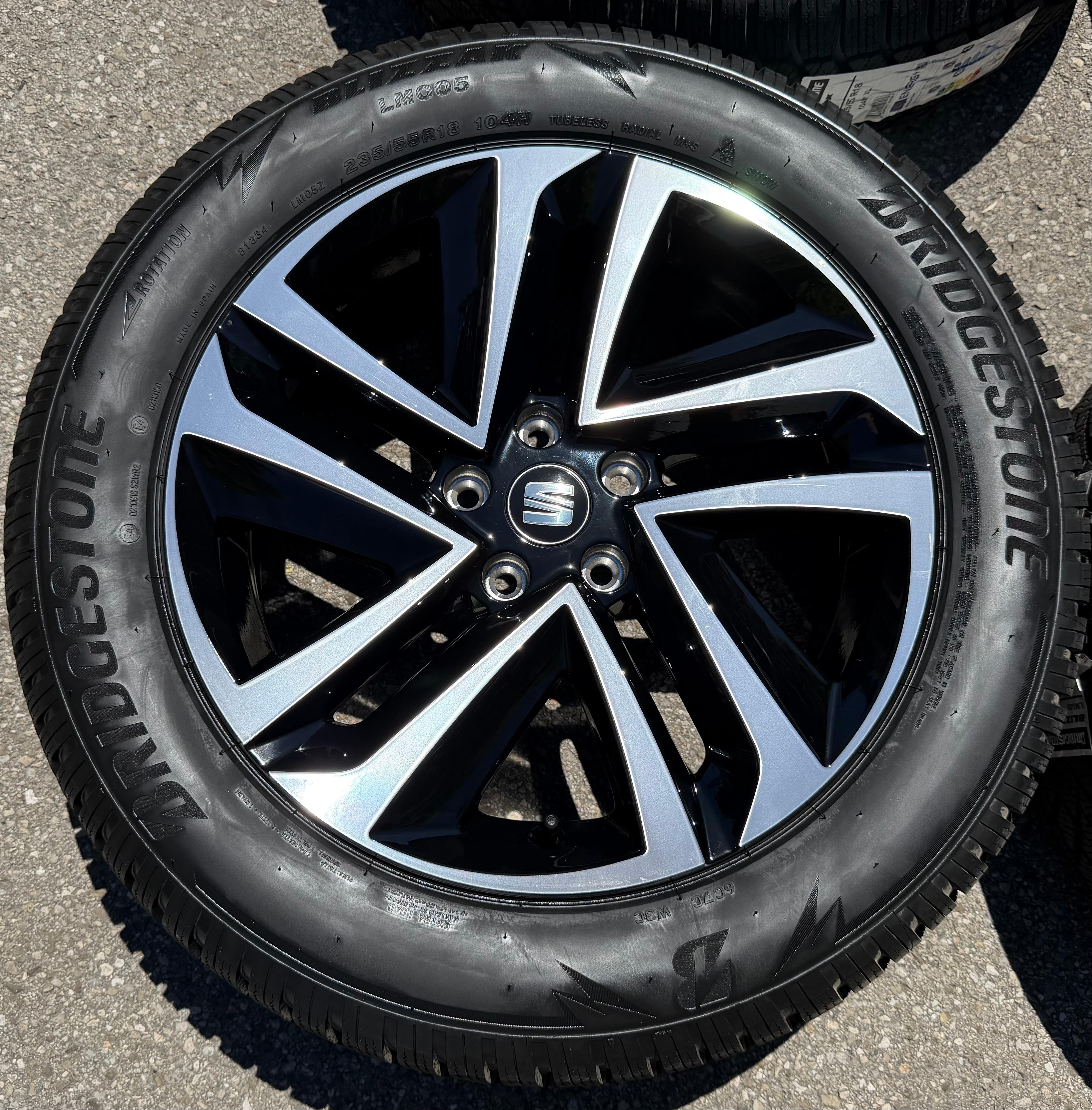 4 Original 18" Alu Winterräder Seat Tarraco 5FJ601025C 235/55R18 104H Bridgestone NEU
