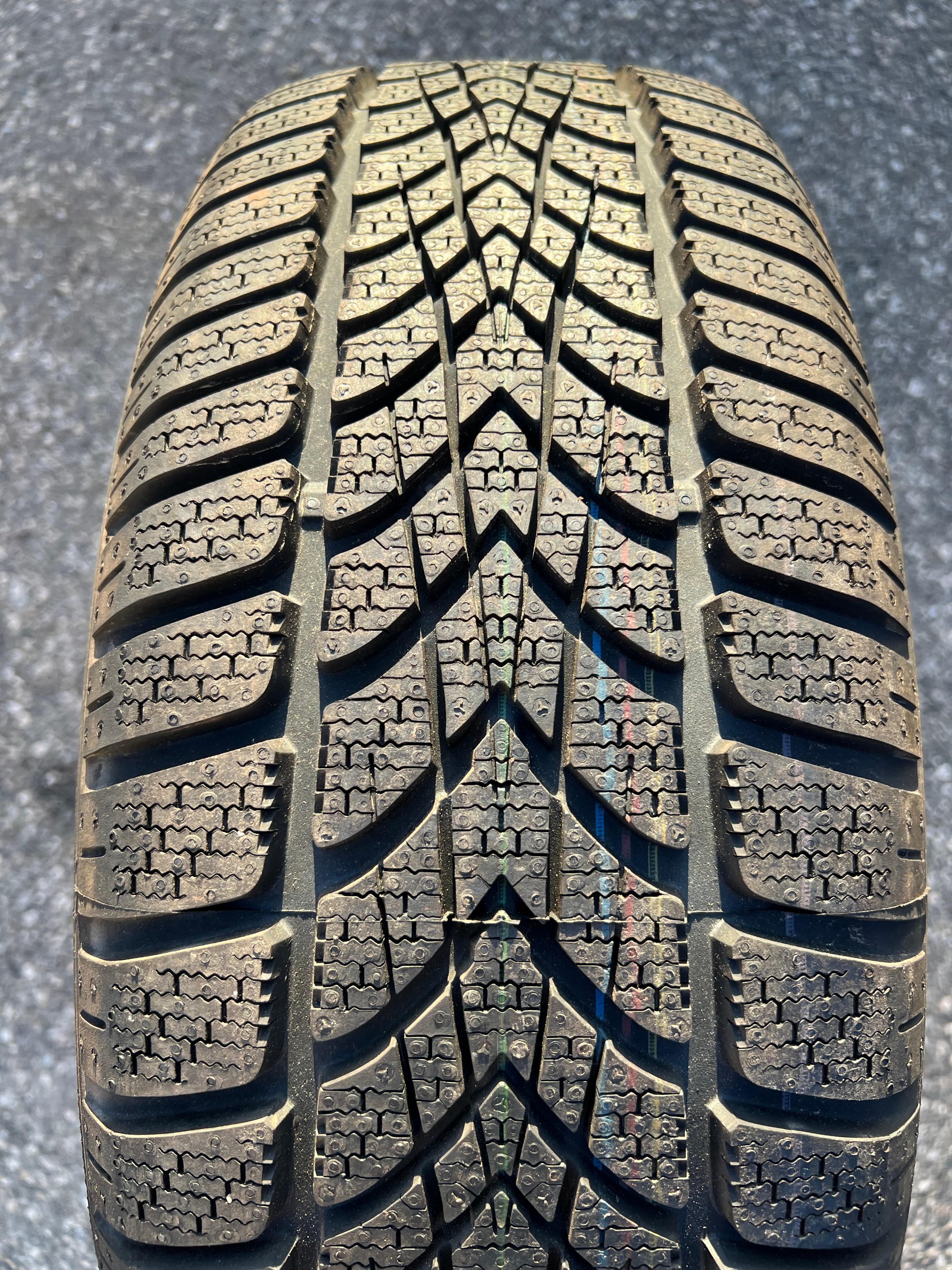 1 x 195/55R16 87T Winterreifen Dunlop Winter Sport 4D 8mm 2017