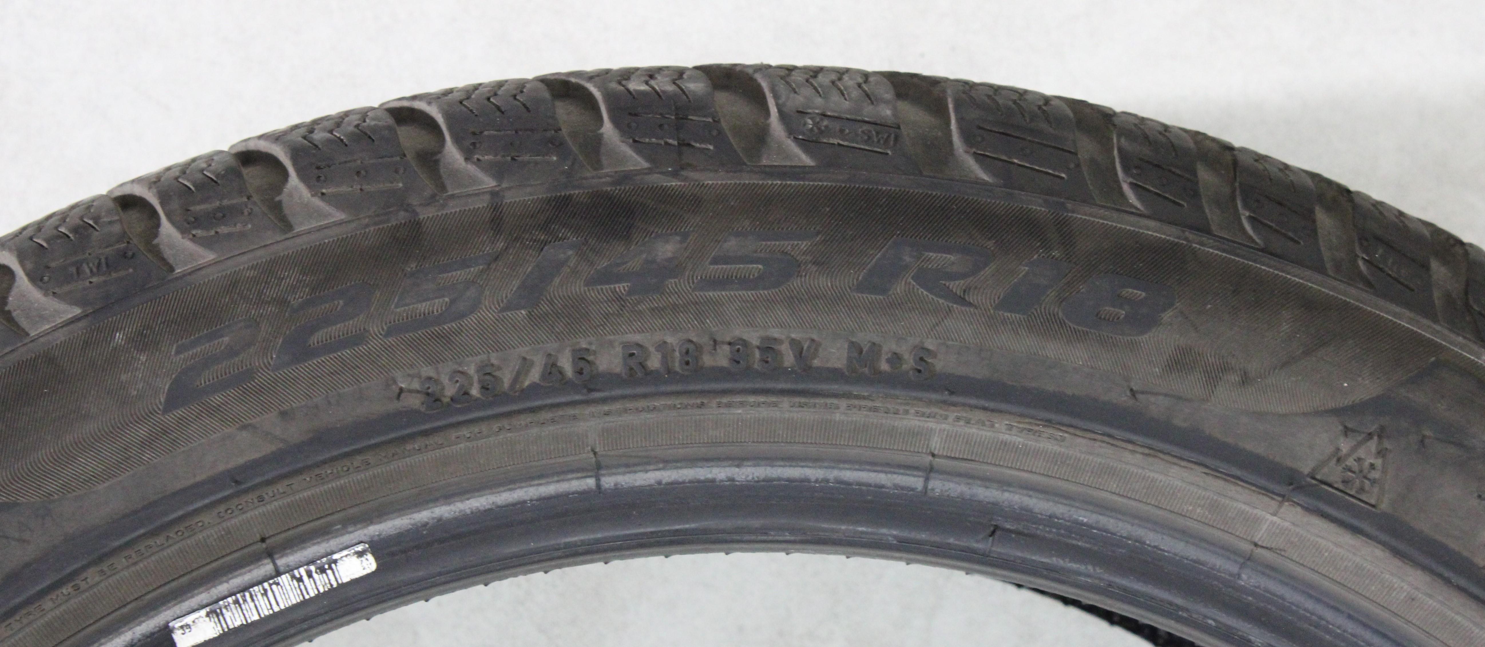 2 x 225/45R18 95V Winterreifen Pirelli Sottozero 3 * Runflat 5,5-6mm 2018/2020 XL