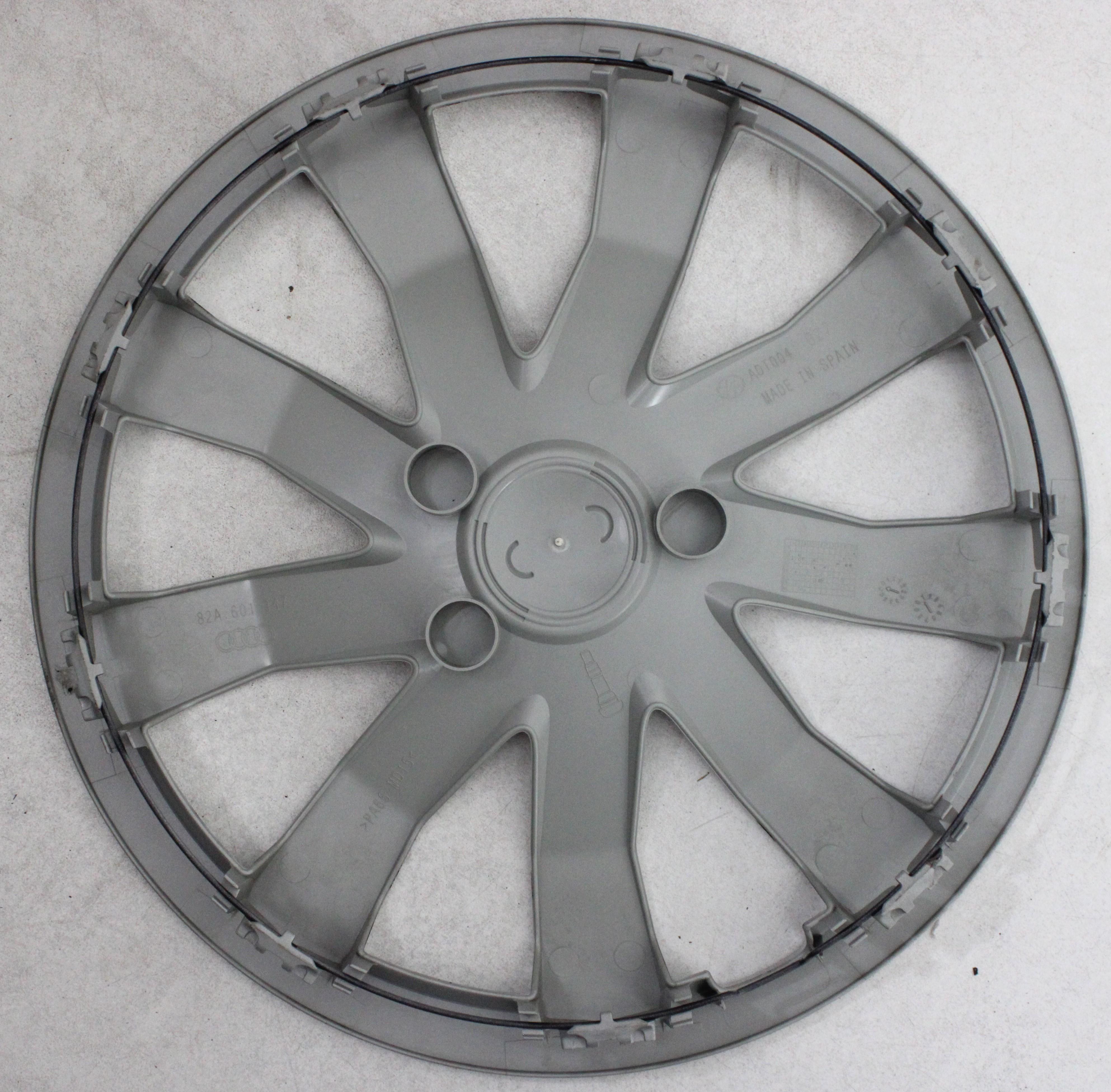 4 ORIGINELE 15" WIELDOPPEN WIELSIERDOPPEN AUDI A1 GB 82A601147 15 INCH